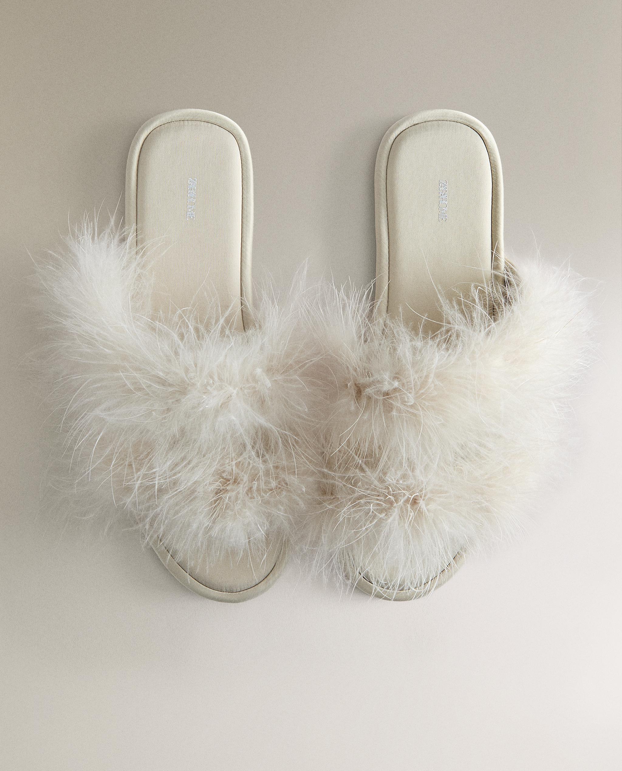 OPEN SLIPPERS WITH FEATHERS product thumbnail 4