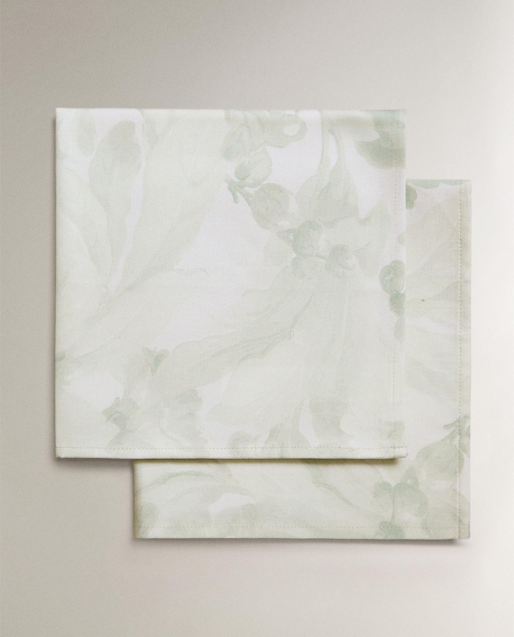PLANT PRINT NAPKIN PACK (PACK OF 2) product thumbnail 2