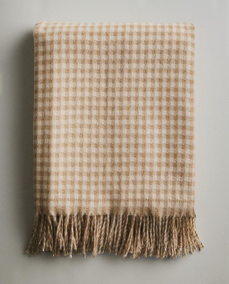 بطانية بتصميم مربعات وشُرّابات بطانية بتصميم مربعات وشُرّابات