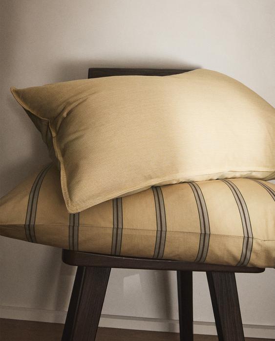 TAIE D’OREILLER RAYURES RÉVERSIBLE TAIE D’OREILLER RAYURES RÉVERSIBLE