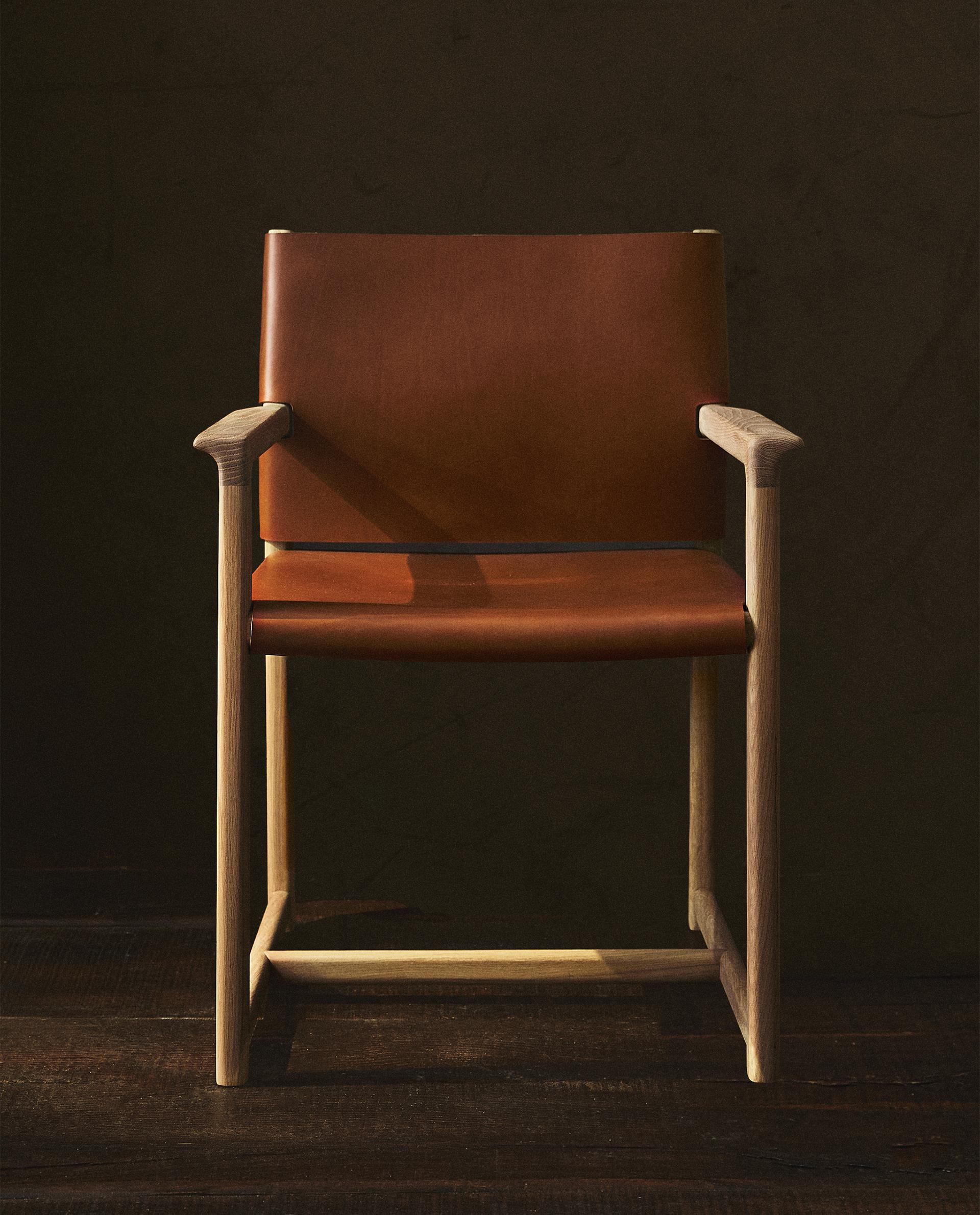 CHAIR 03