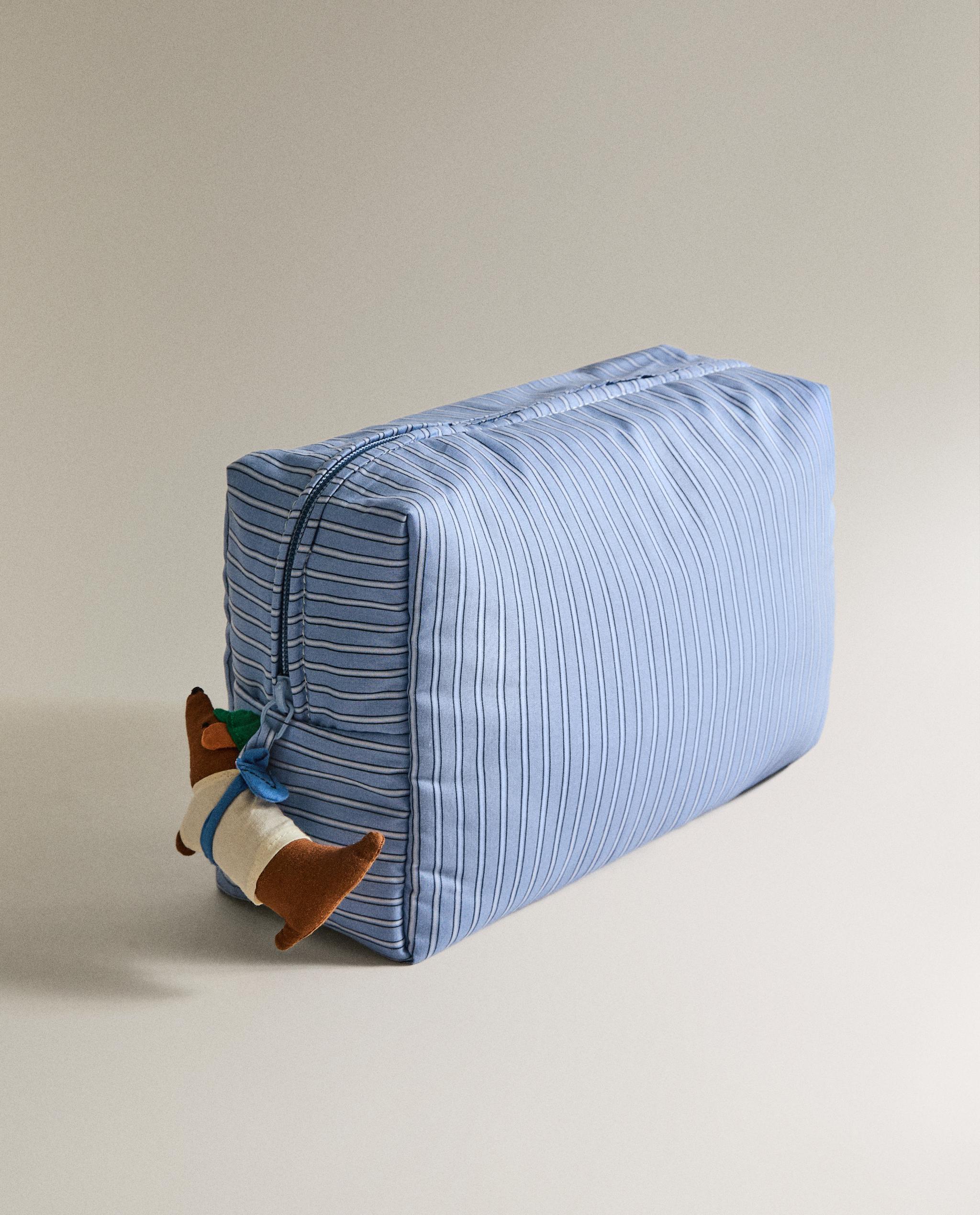 KIDS' PYJAMAS, WASH BAG AND SLIPPERS product thumbnail 15
