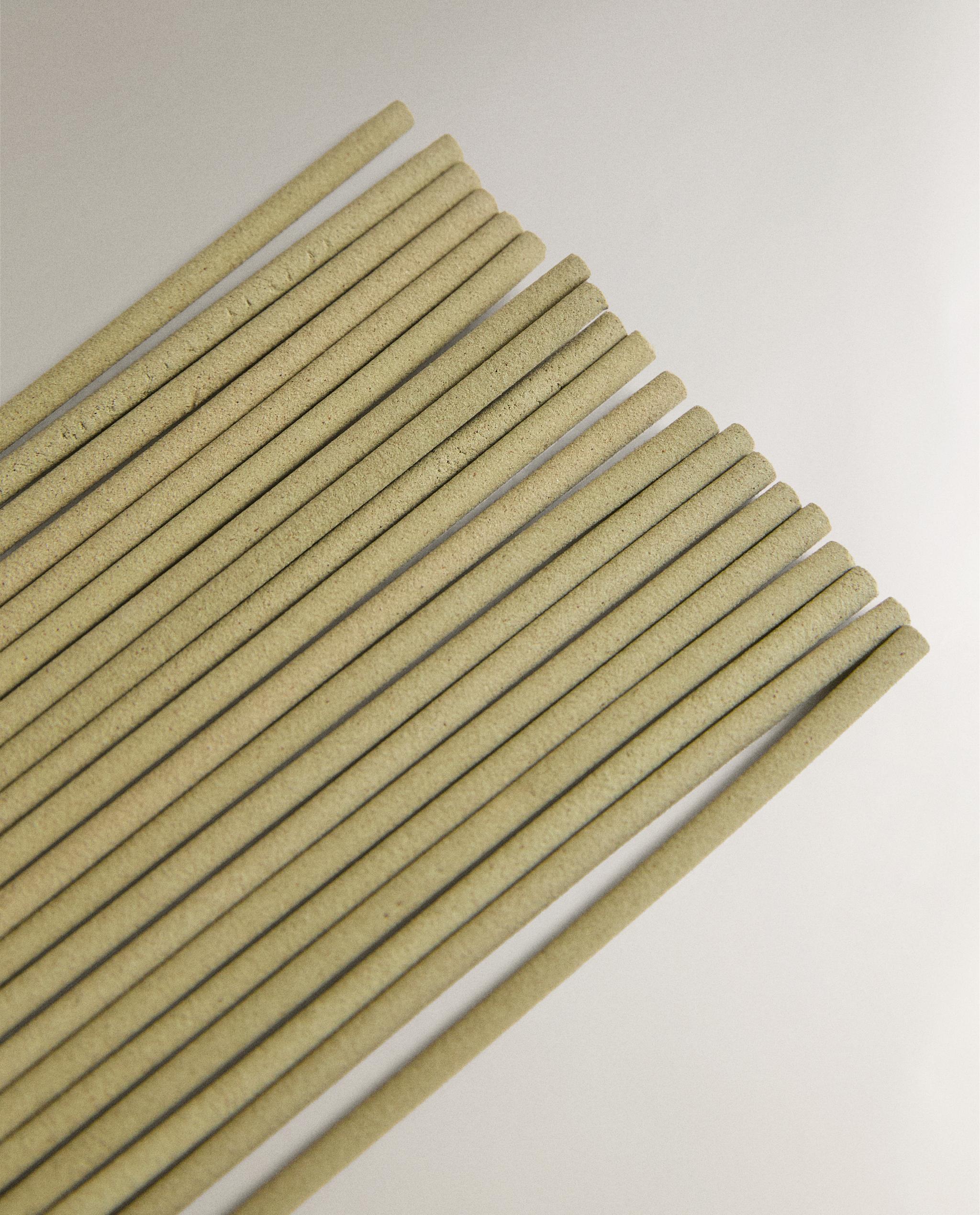 BERGAMOT & SANDALWOOD INCENSE STICKS (PACK OF 20) product thumbnail 5