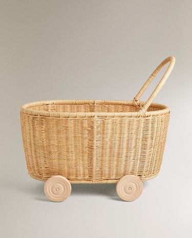 CARRIÑO INFANTIL CON RODAS RATÁN