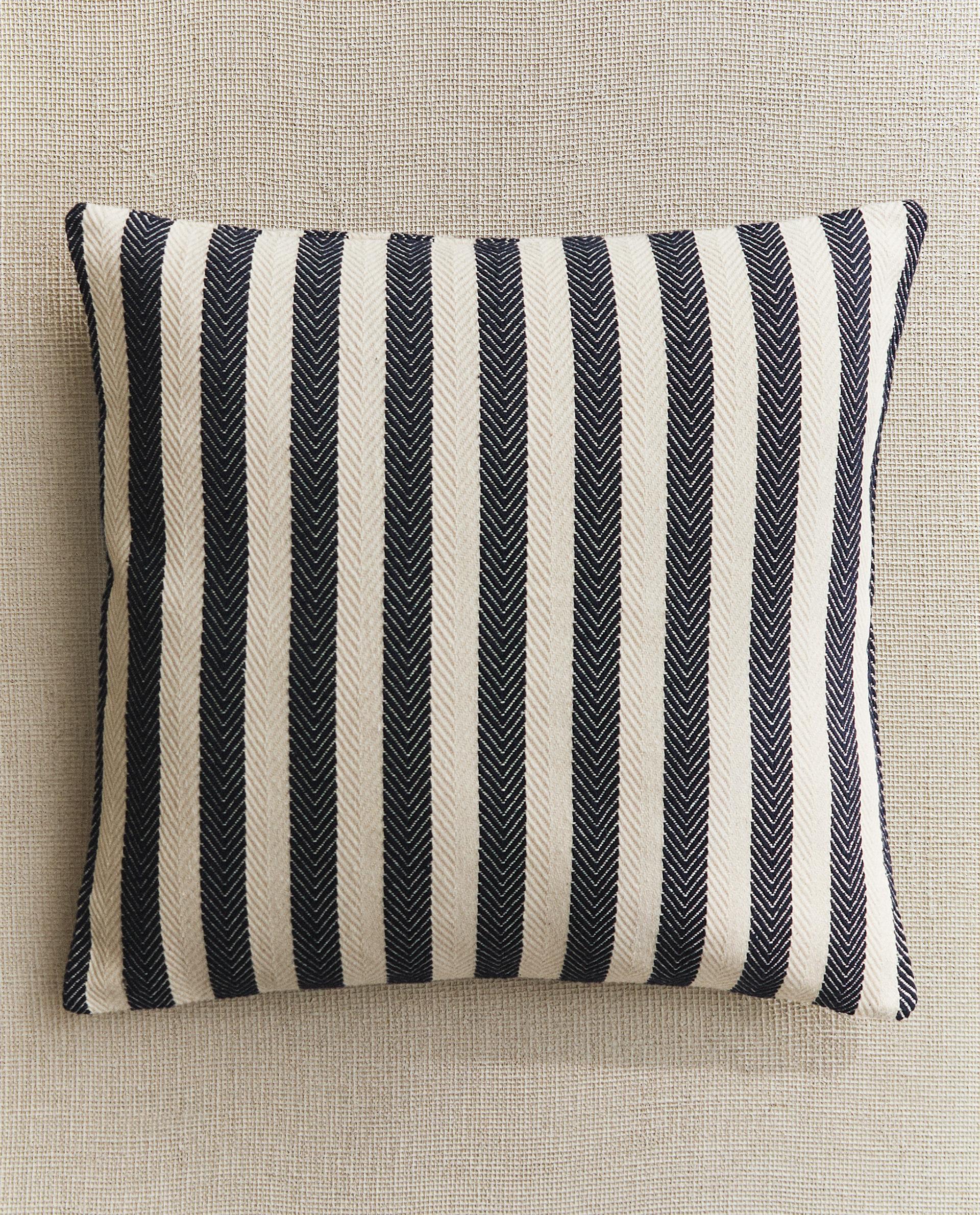 装飾ソファークッションカバー | Zara Home 日本/Japan | 最新