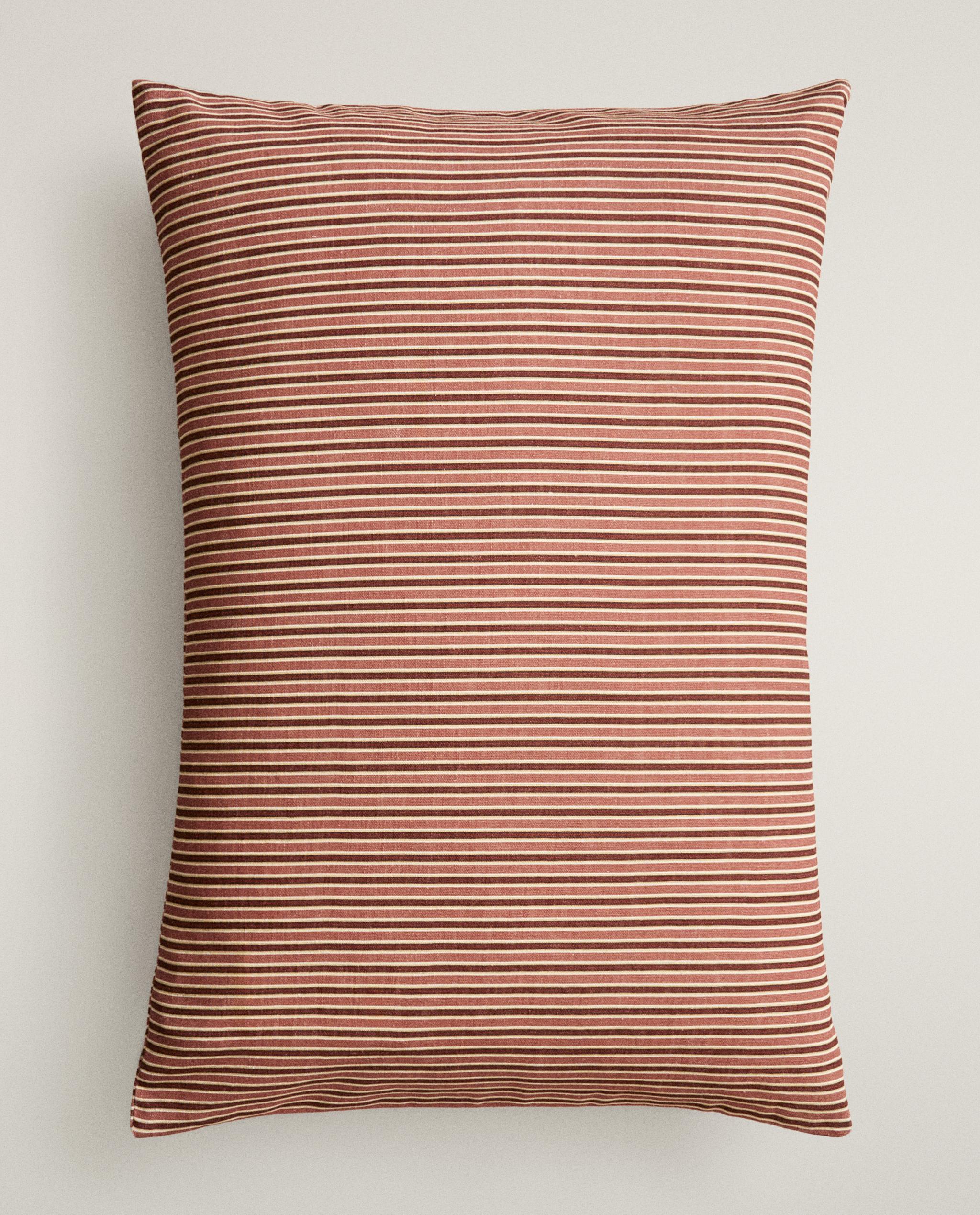 CUSHION COVERS AND THROW product thumbnail 17