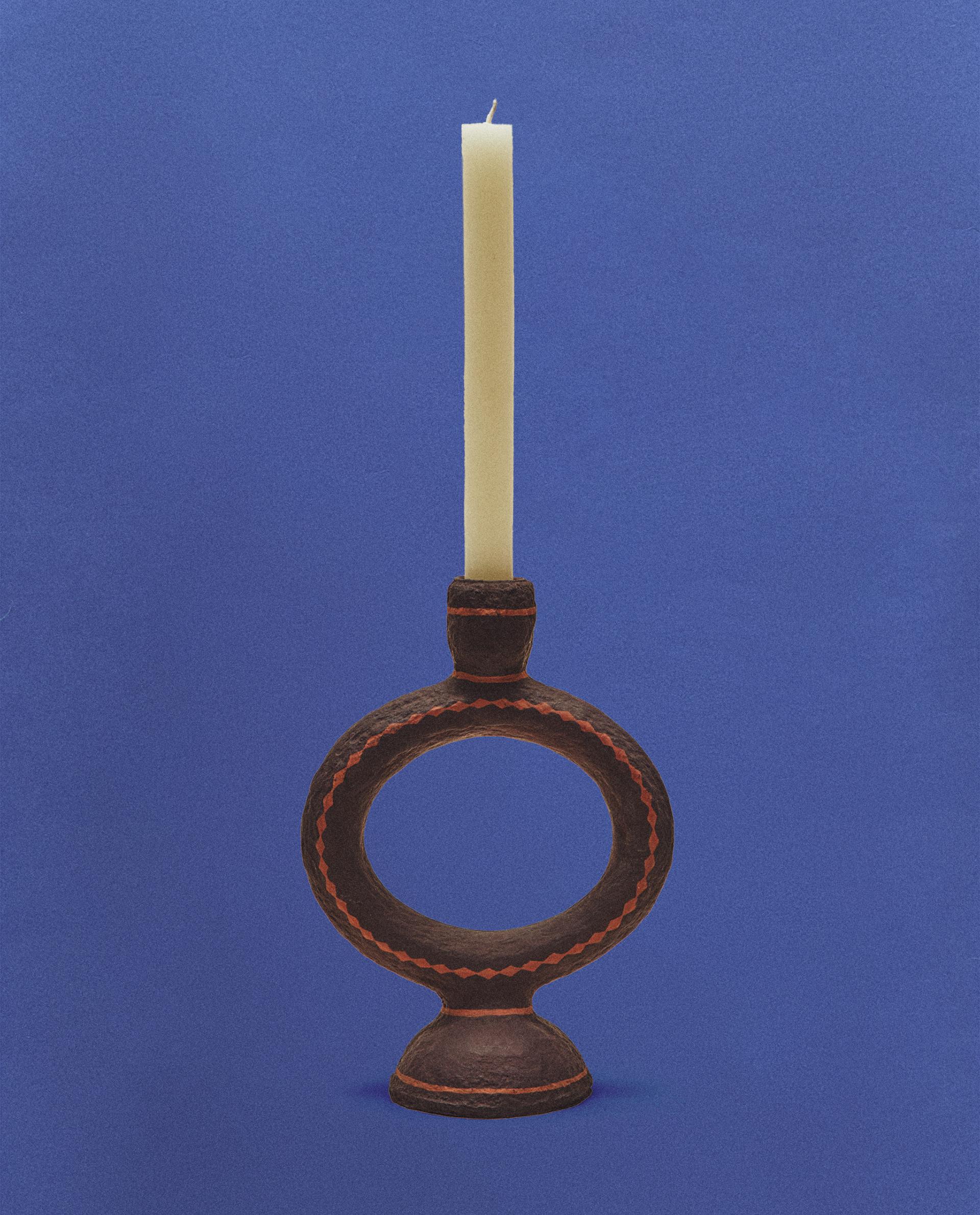 CIRCULAR PAPIER-MÂCHÉ CANDLESTICK X COLLAGERIE