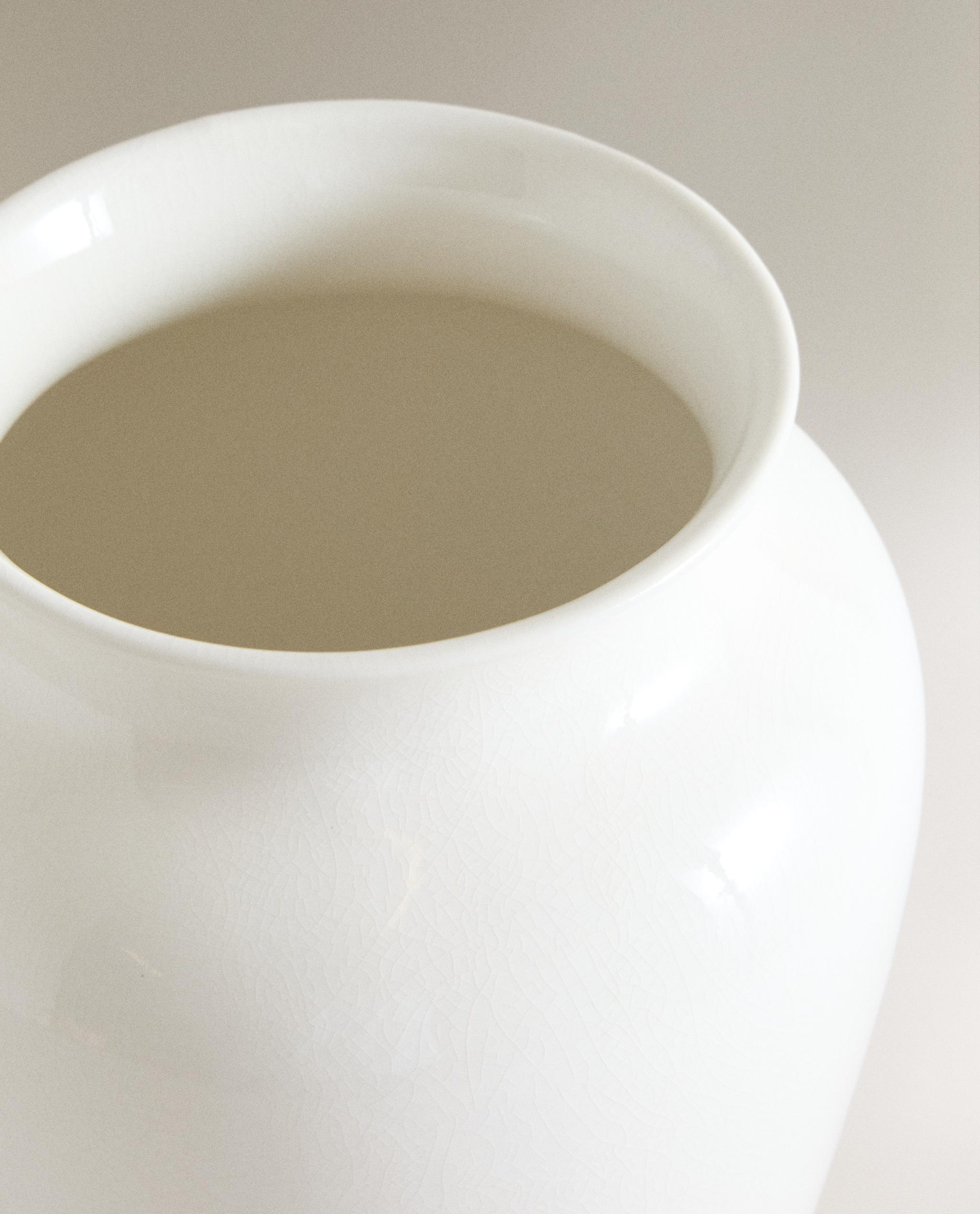 TALL DECORATIVE CERAMIC VASE product thumbnail 3