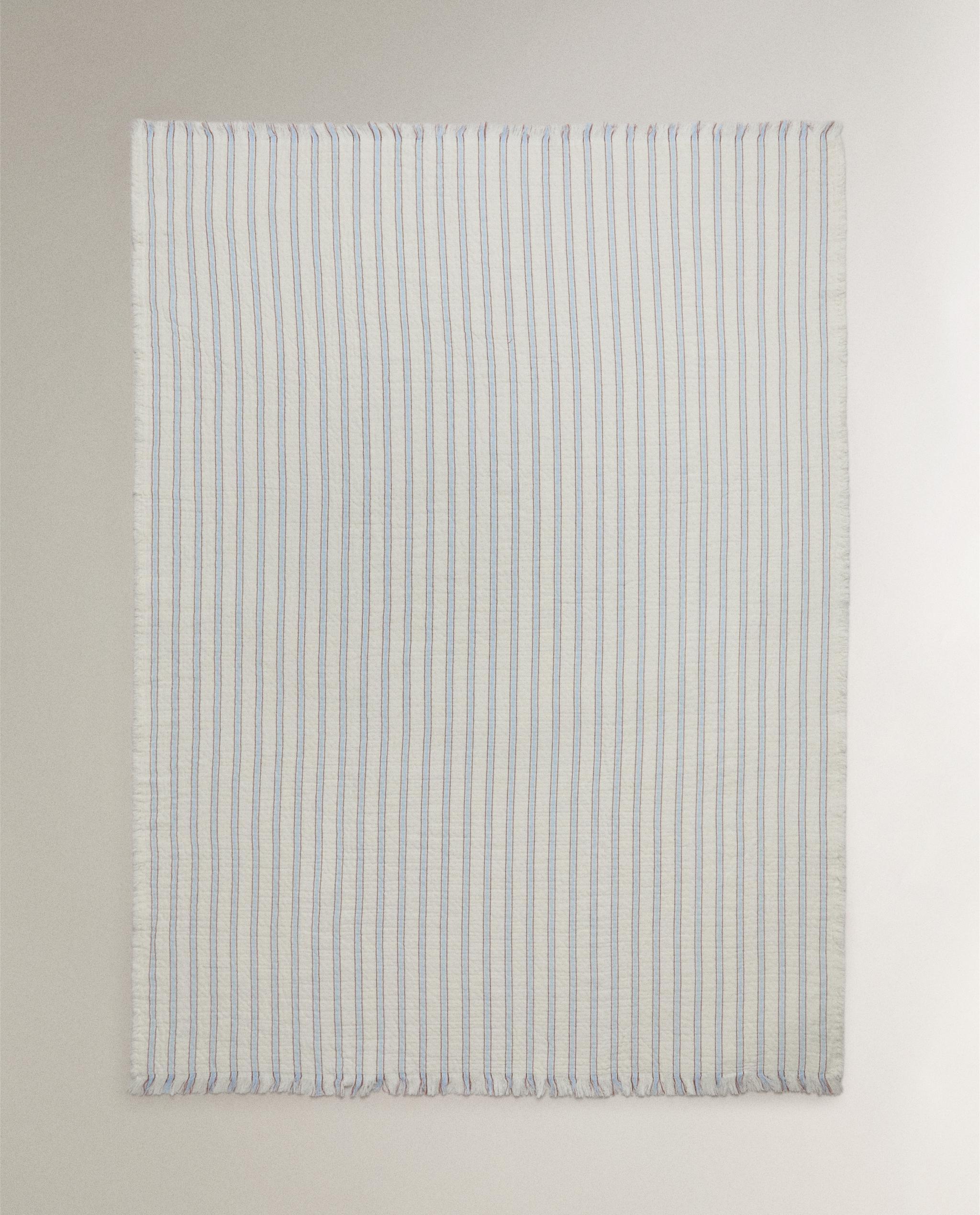 STRIPED MUSLIN BABY BLANKET product thumbnail 2