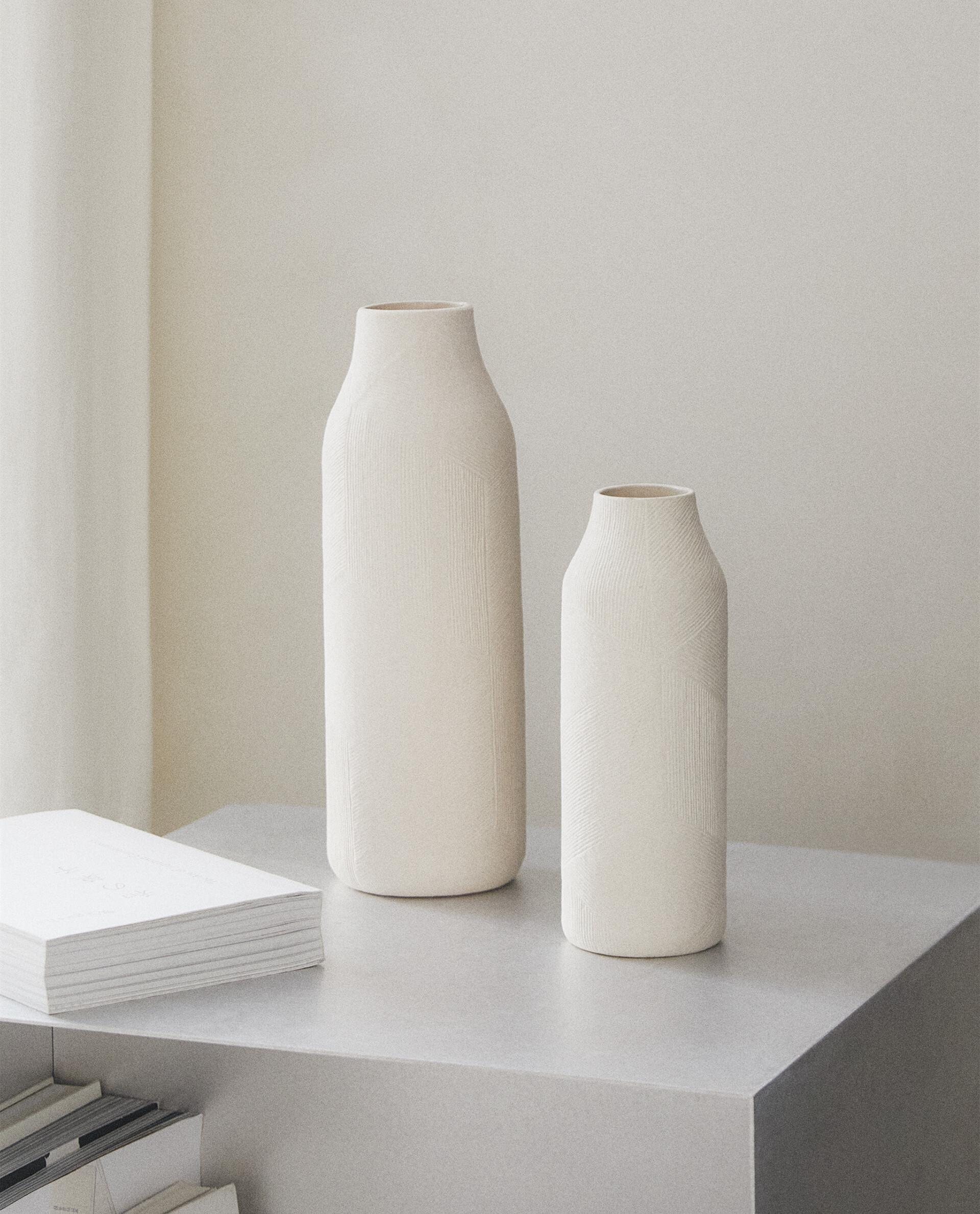 テクスチャー セラミック 花瓶 | Zara Home 日本/Japan