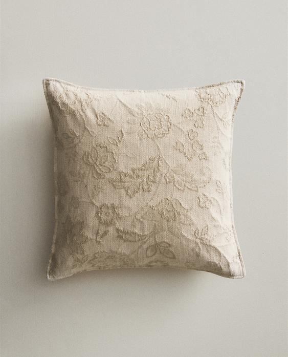 JACQUARD CUSHION COVER