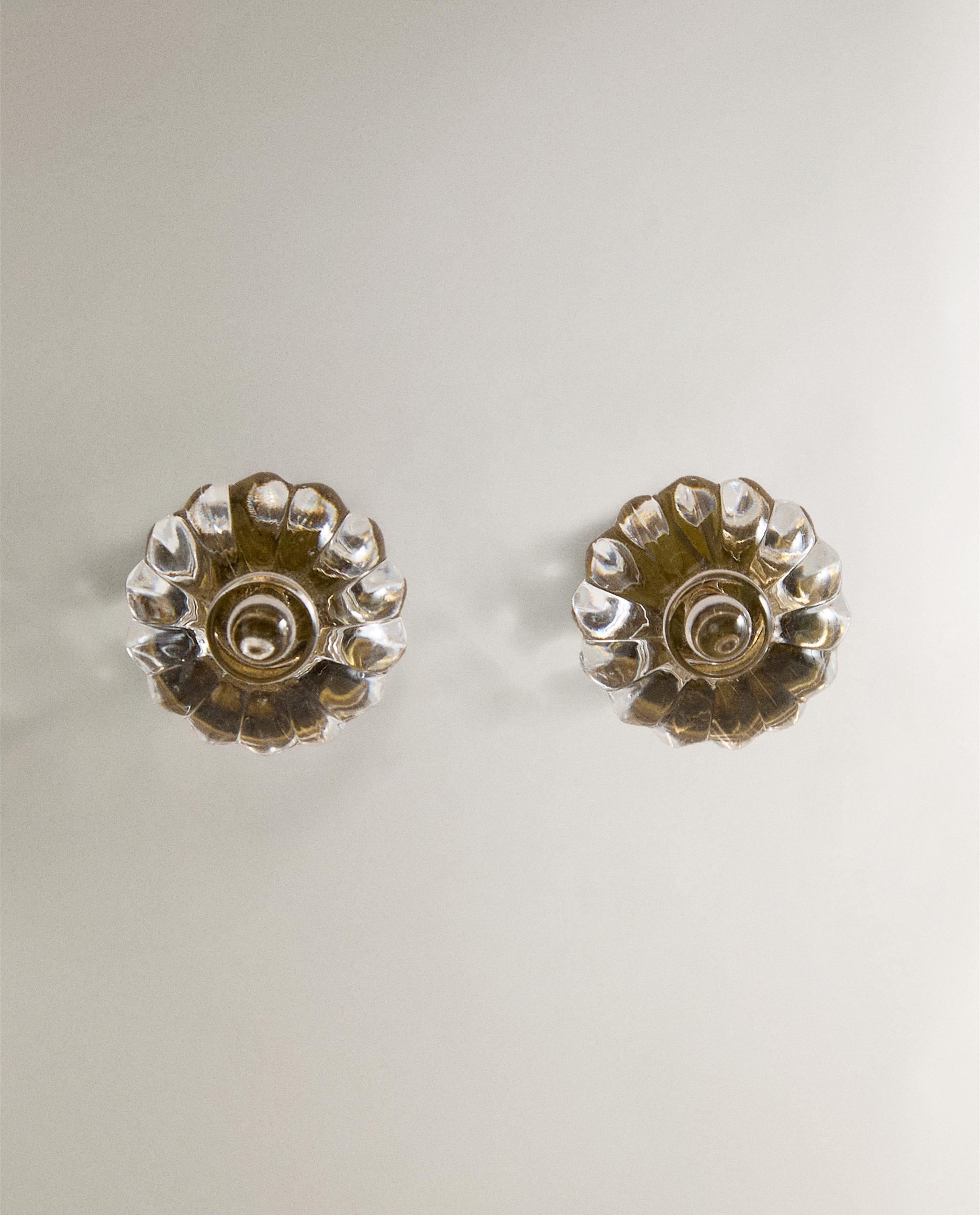 PACK OF ACRYLIC FLOWER DOOR KNOBS (PACK OF 2) product thumbnail 5