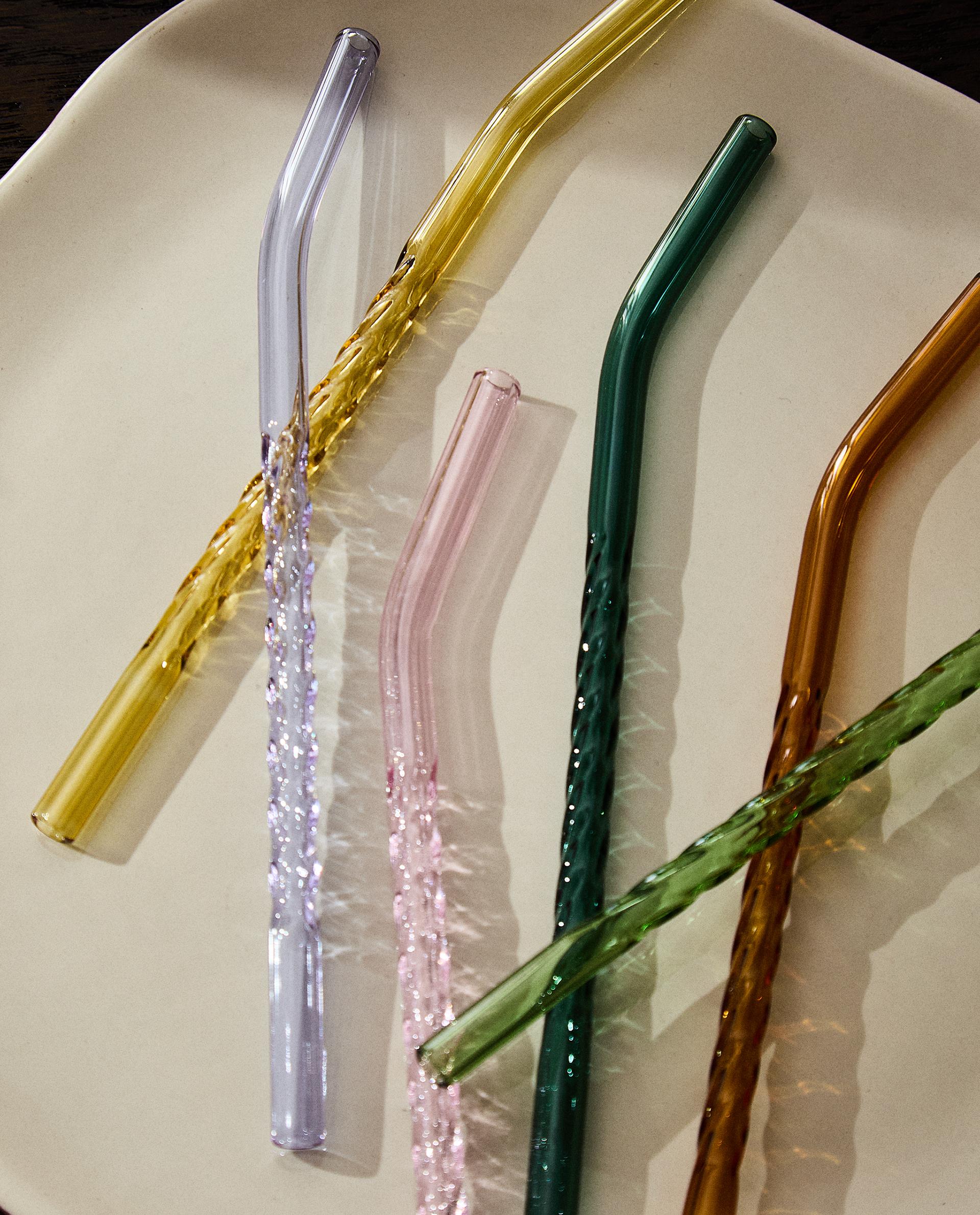 COLOURED BOROSILICATE GLASS STRAW PACK (PACK OF 6)