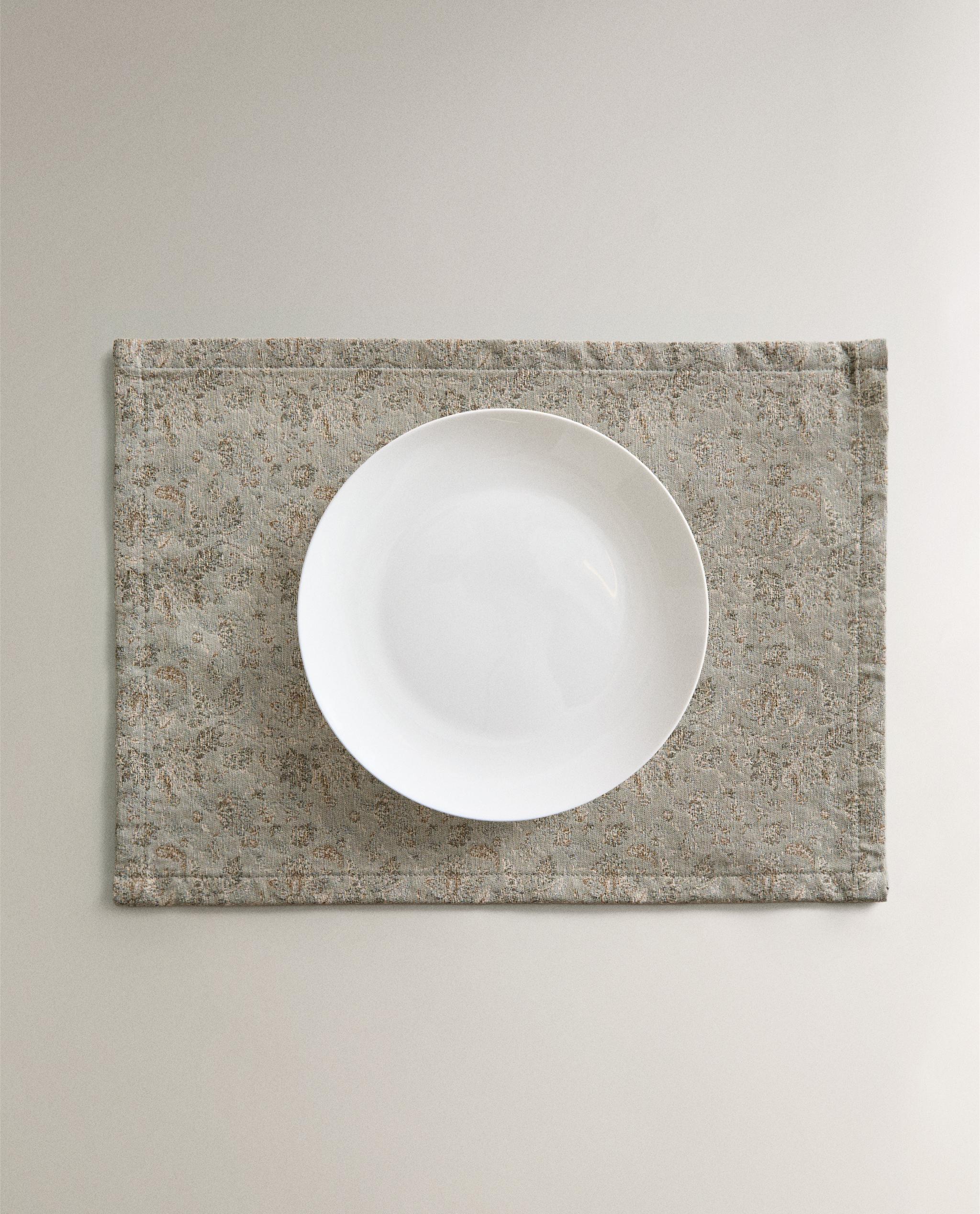 FLORAL JACQUARD PLACEMAT product thumbnail 5