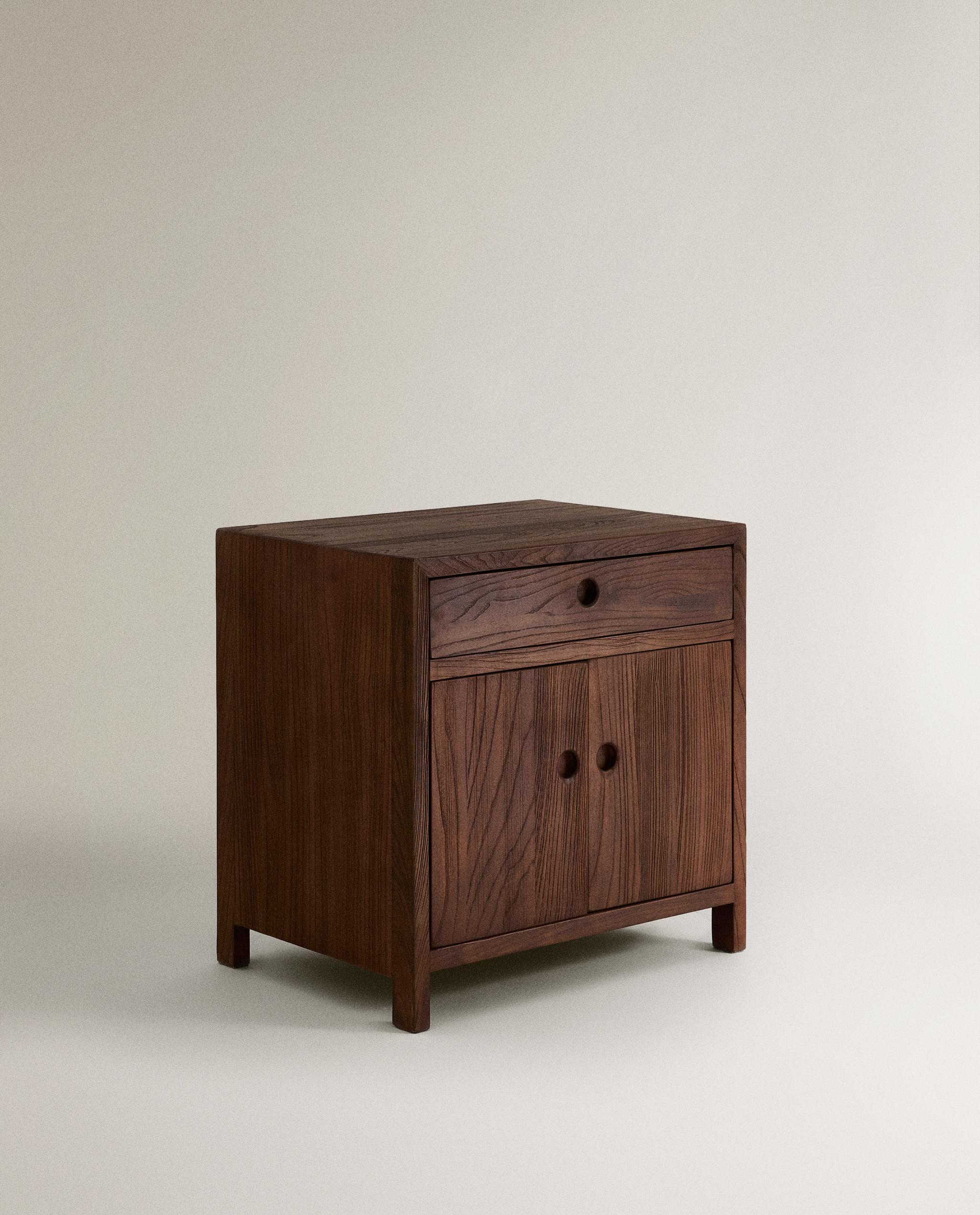 サイドボードとコンソール（コンソールテーブル／シェルフ） | Zara