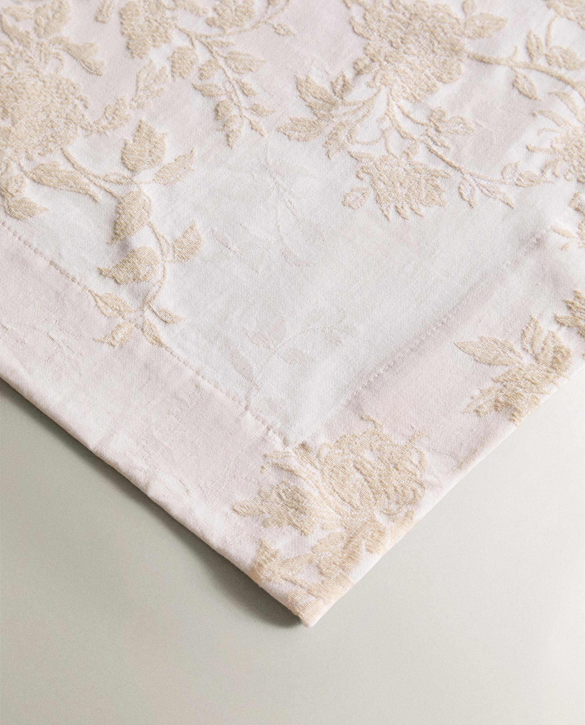 COTTON JACQUARD TABLECLOTH product thumbnail 13