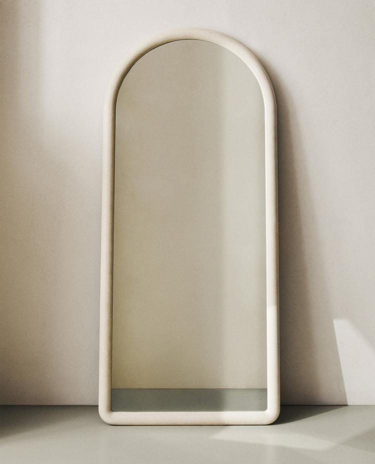 FULL LENGTH MIRROR WITH WOODEN ARCH FULL LENGTH MIRROR WITH WOODEN ARCH