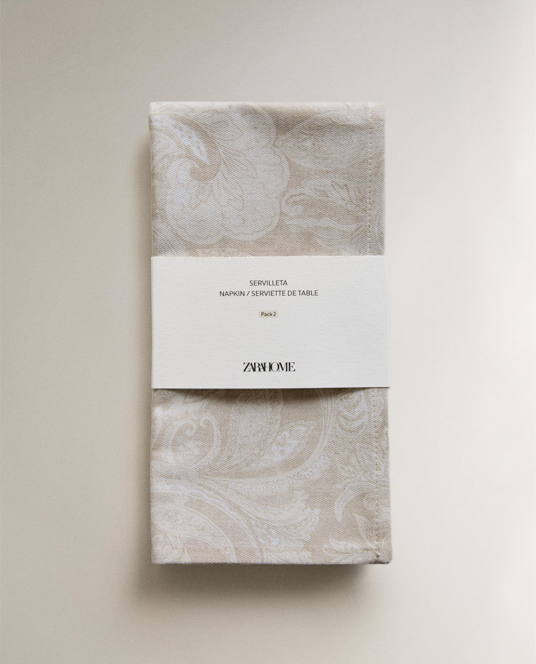 PACK OF PAISLEY PRINT NAPKINS (PACK OF 2) product thumbnail 2