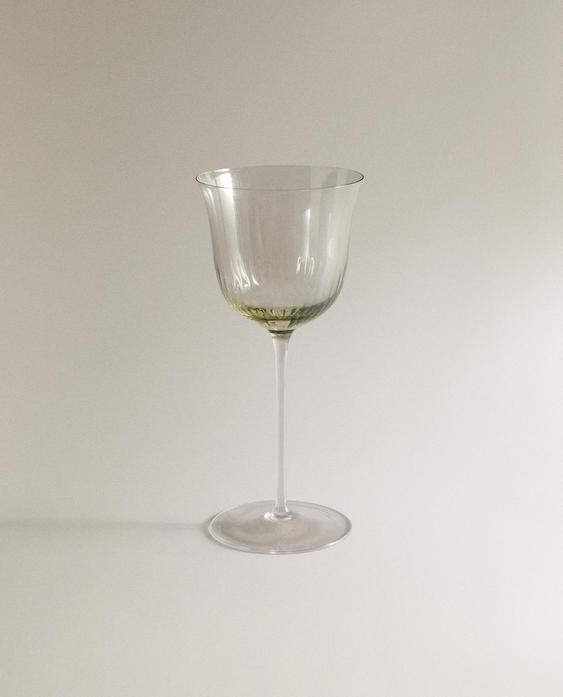 PRIEHĽADNÝ POHÁR NA STOPKE PRIEHĽADNÝ POHÁR NA STOPKE