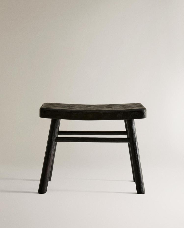 HAMMERED WOODEN MINI STOOL