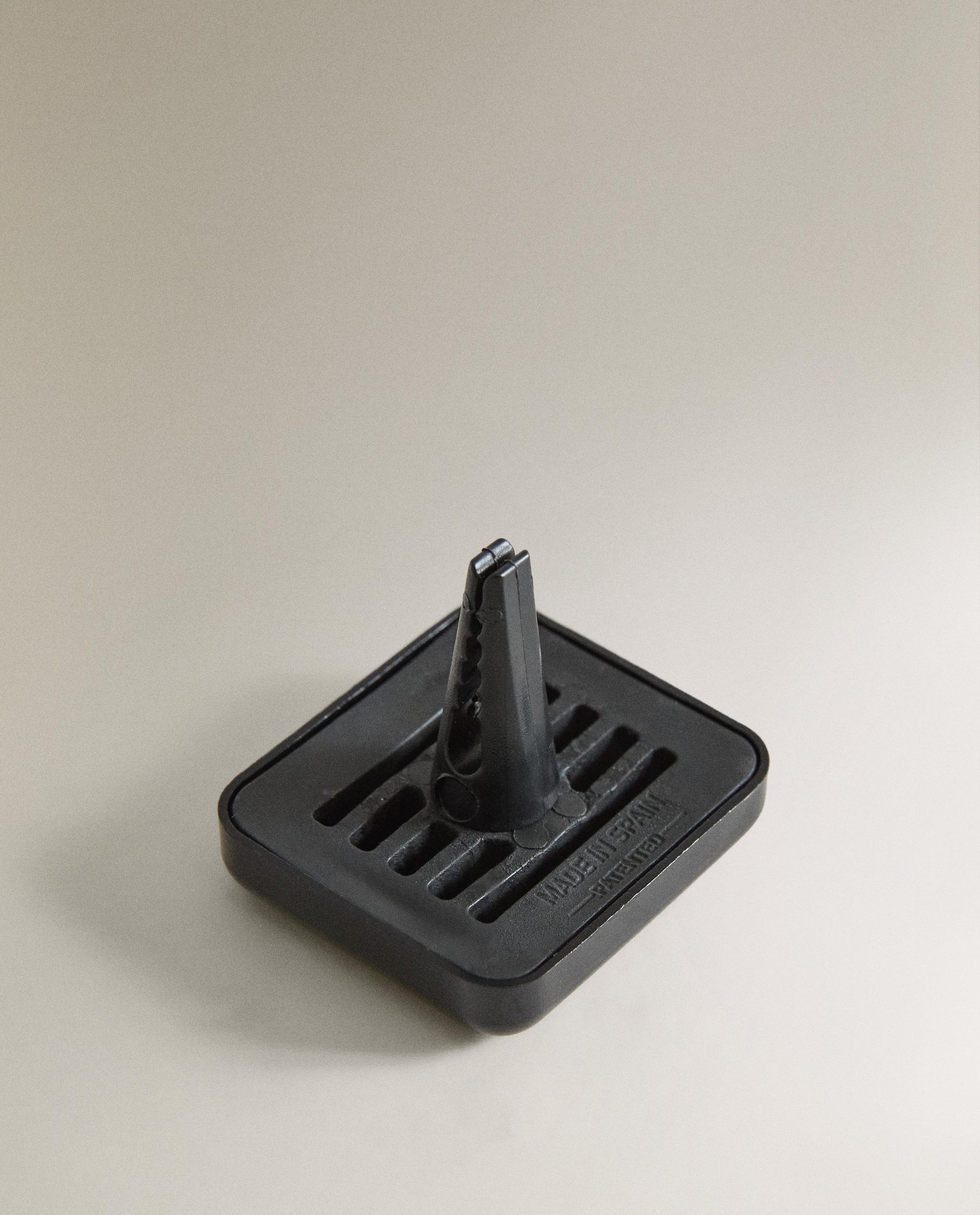 LEMON BERGAMOT CAR AIR FRESHENER product thumbnail 3
