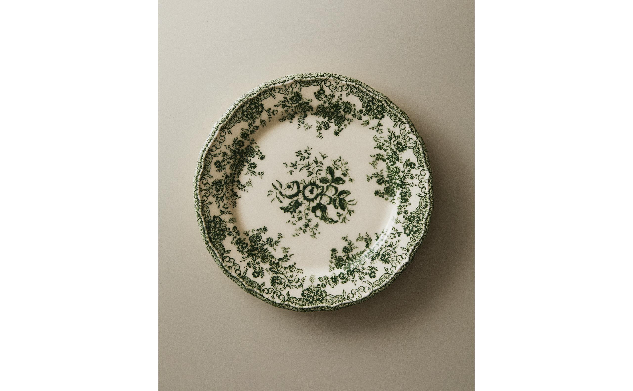 フローラル ブラウン アースンウェア テーブルウェア | Zara Home 日本