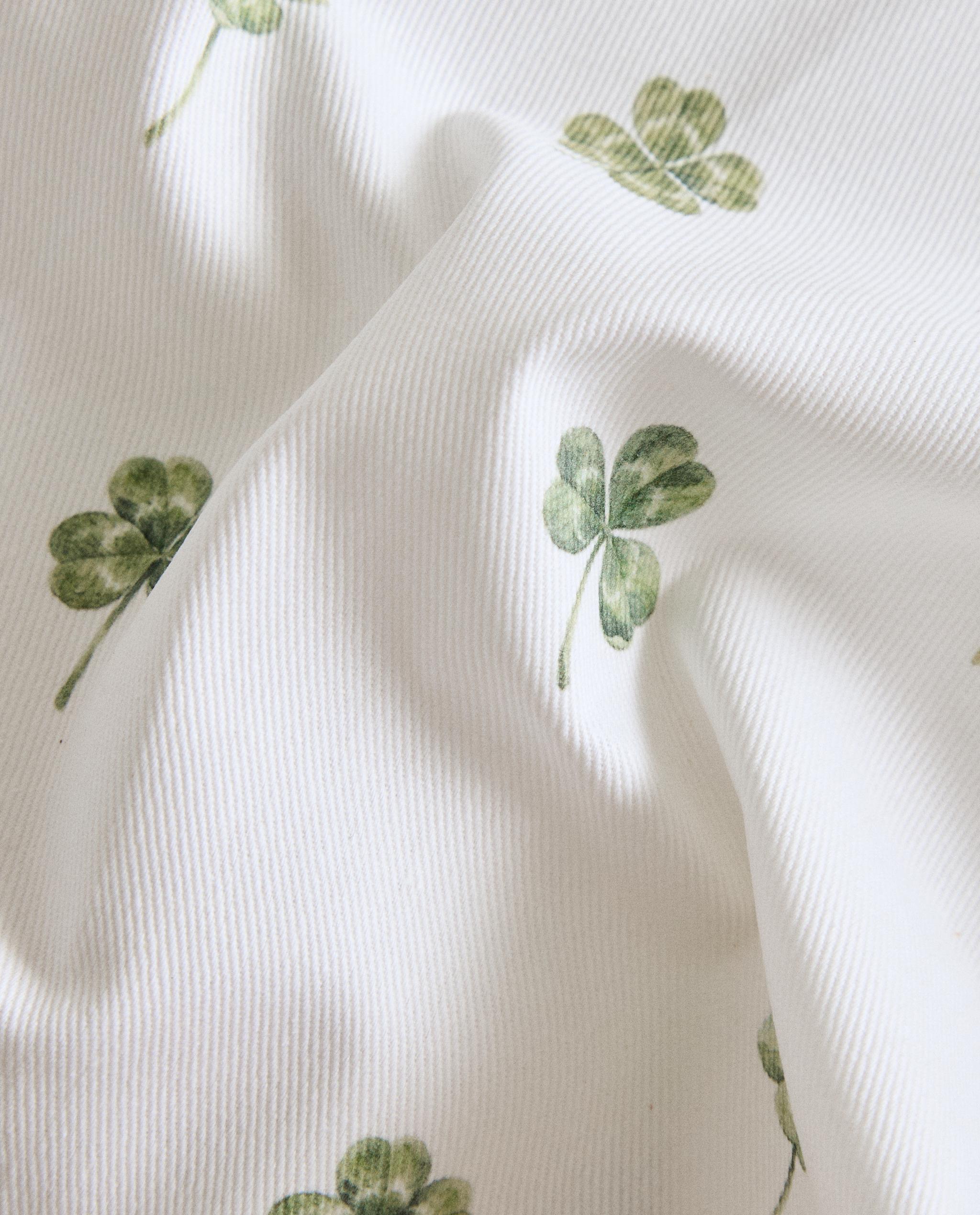RESIN-COATED CLOVER TABLECLOTH product thumbnail 9