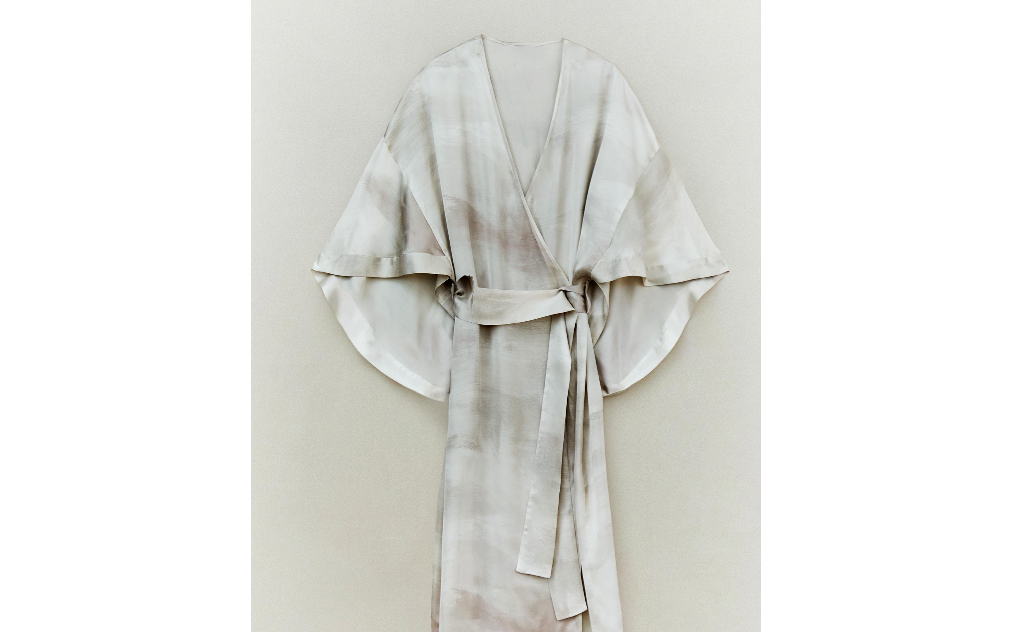WATERCOLOUR PRINT DRESSING GOWN product thumbnail 9