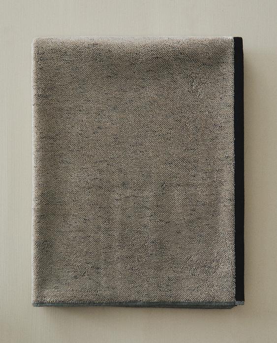 מגבת רחצה עם אפקט מלאנז'