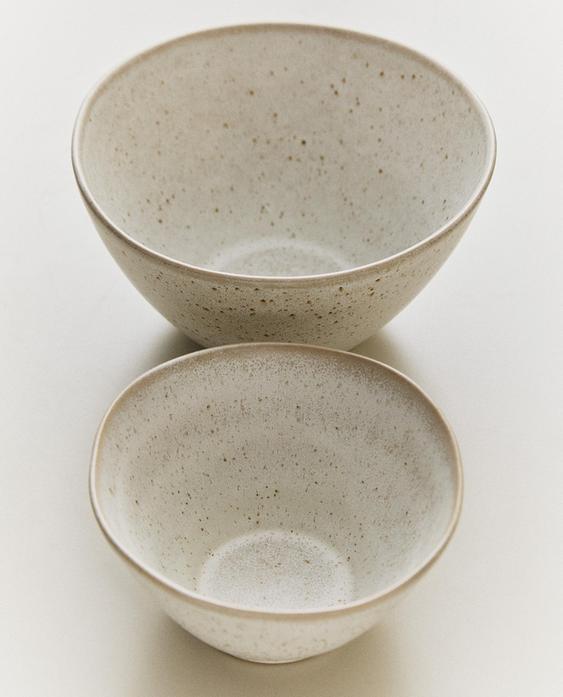 STONEWARE MIXING BOWL