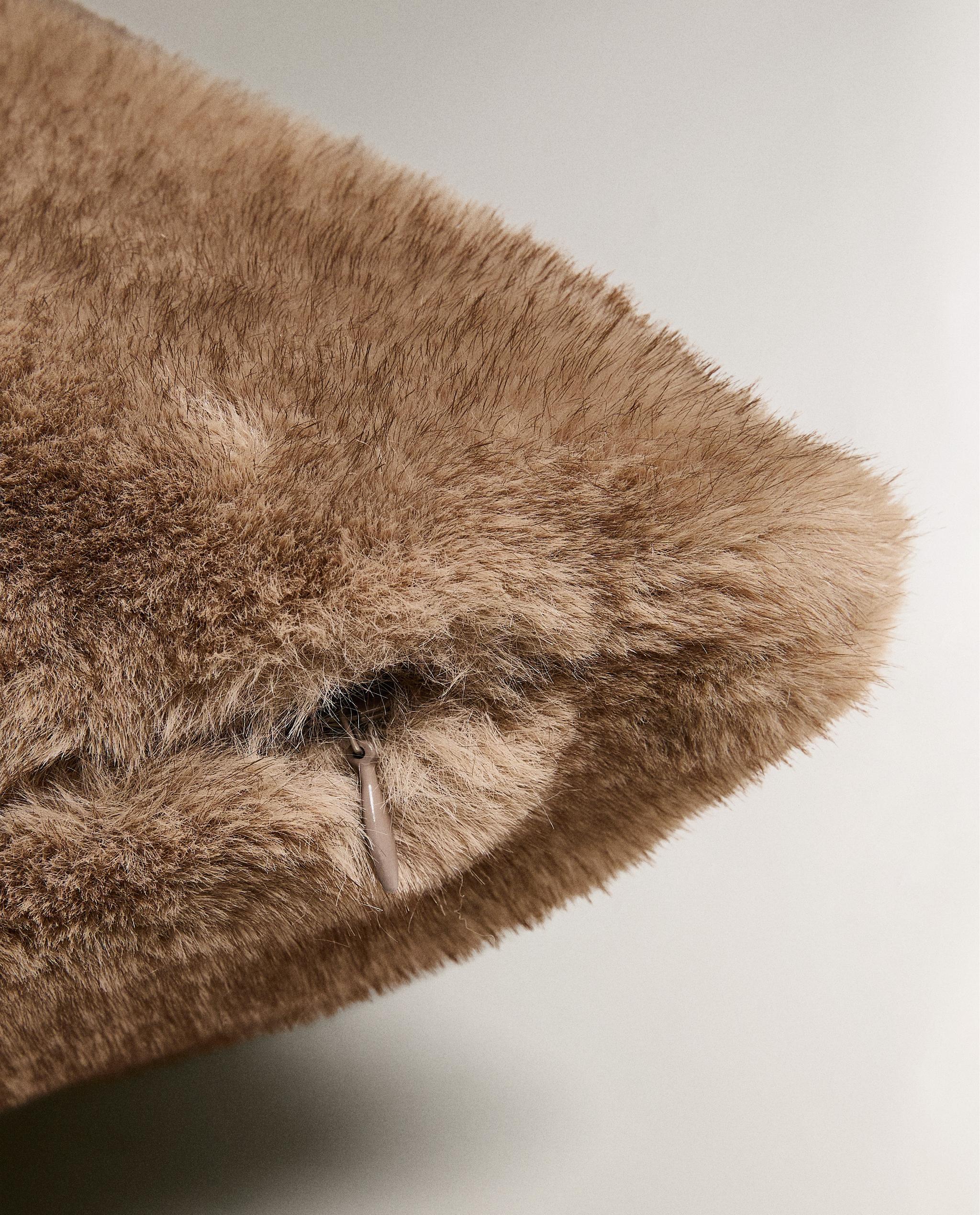 グラデーション フェイクファー クッションカバー | Zara Home 日本/Japan