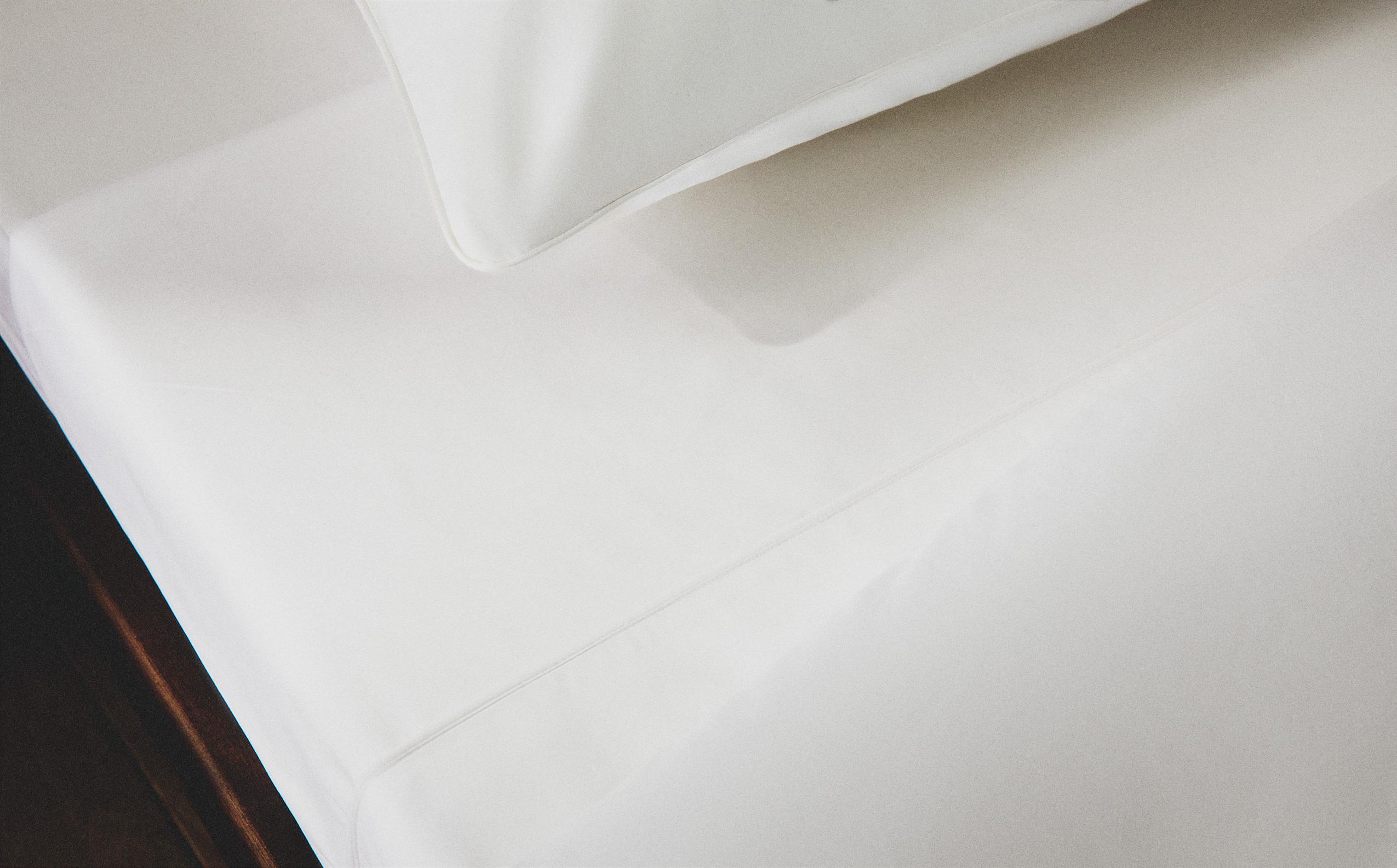 PERCALE COTTON FLAT SHEET (300 THREAD COUNT) product thumbnail 6