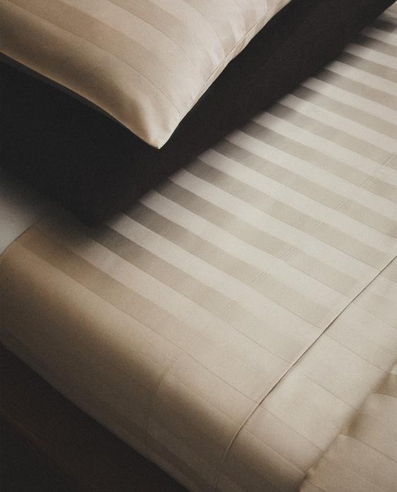 STRIPED SATEEN FLAT SHEET (500 THREAD COUNT) STRIPED SATEEN FLAT SHEET (500 THREAD COUNT)