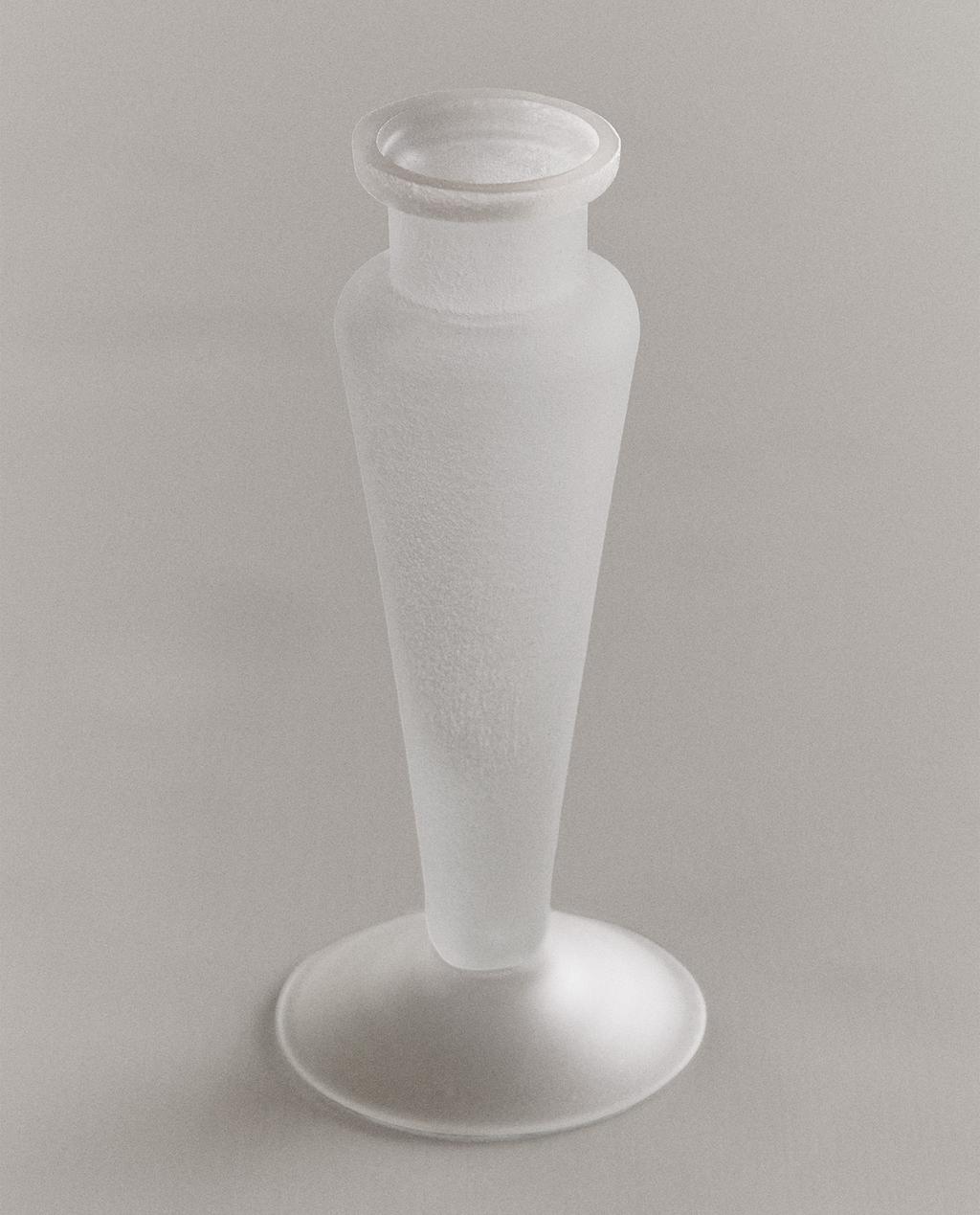 OPAQUE GLASS CANDLESTICK I COLIN KING