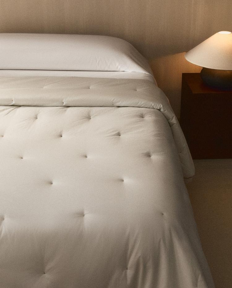 DOTTED SATEEN LINEN QUILTED BEDSPREAD