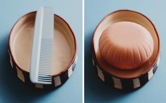 صحن صابون بني مخطط