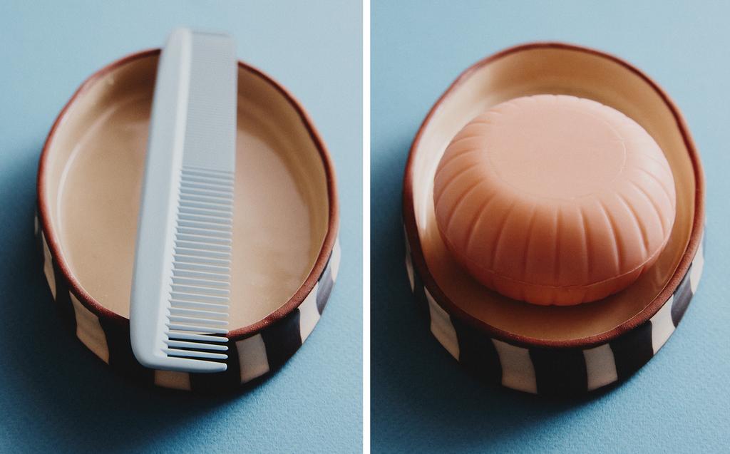 BROWN STRIPED SOAP DISH