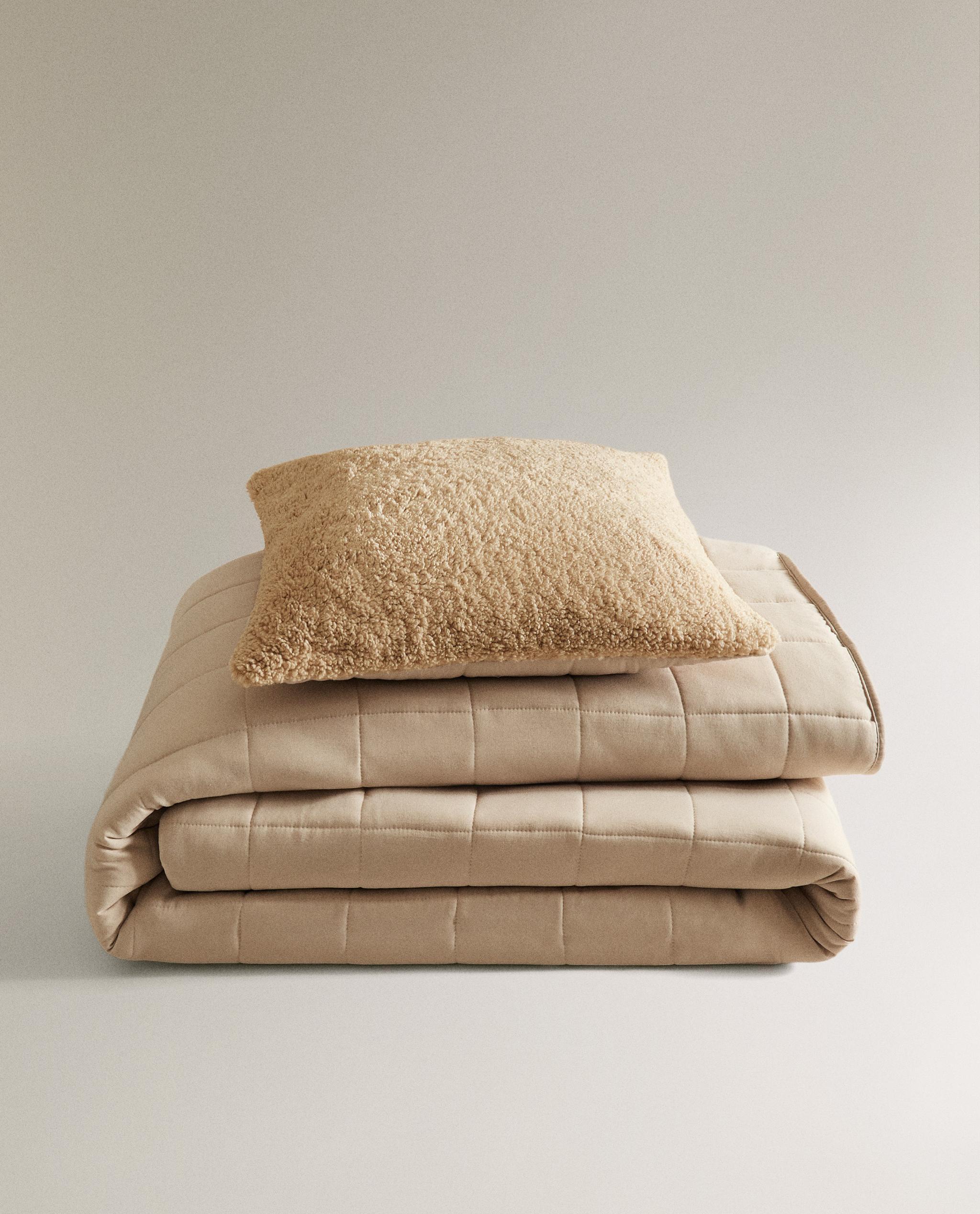 リバーシブル ボア ベッドカバー | Zara Home 日本/Japan