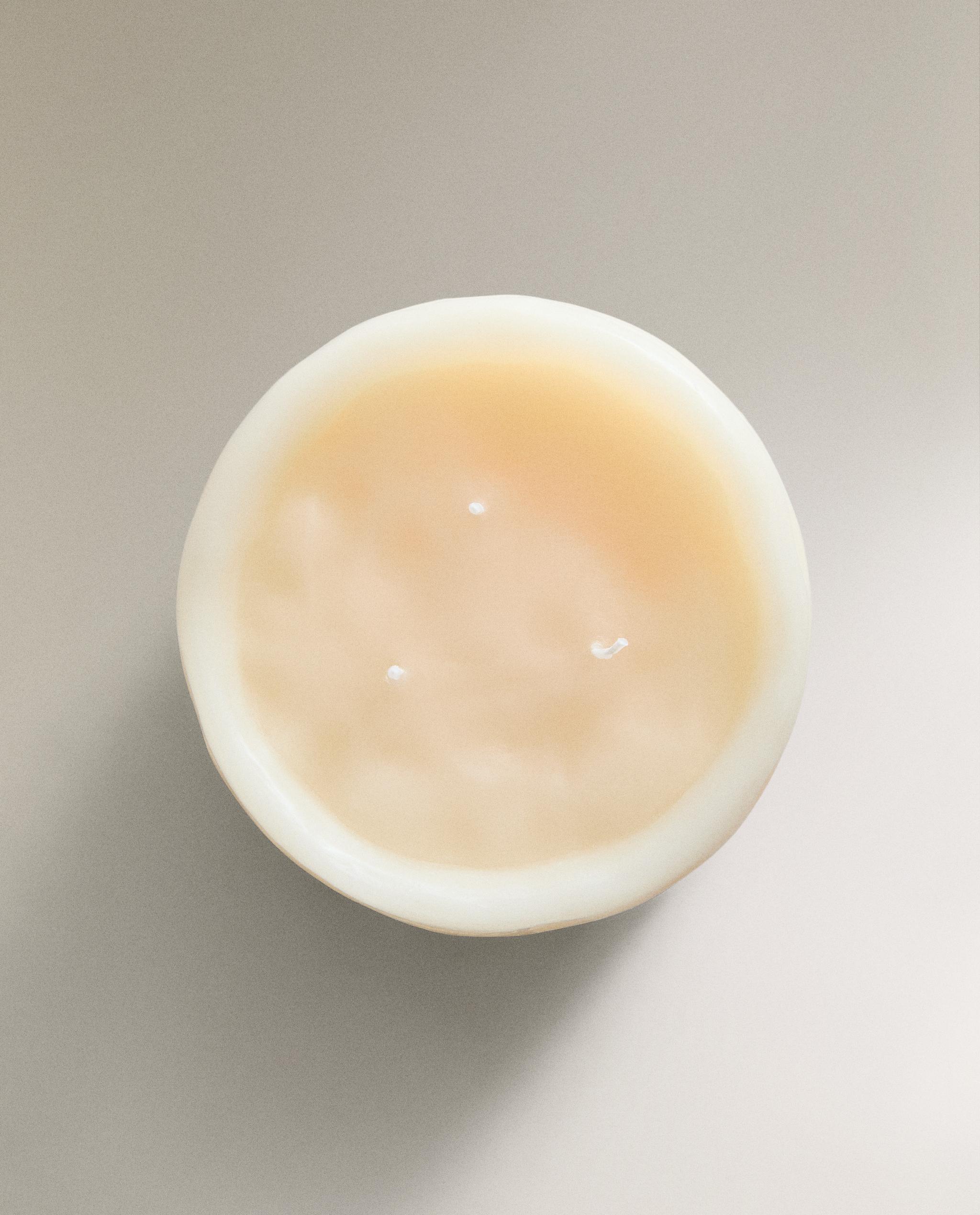 DECORATIVE BEIGE CANDLE product thumbnail 2
