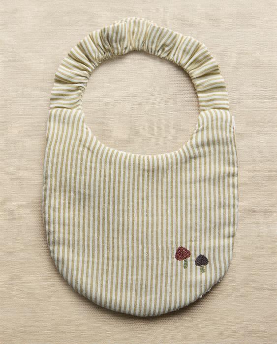 BABYLÄTZCHEN AUS GAZE MIT STREIFEN BABYLÄTZCHEN AUS GAZE MIT STREIFEN