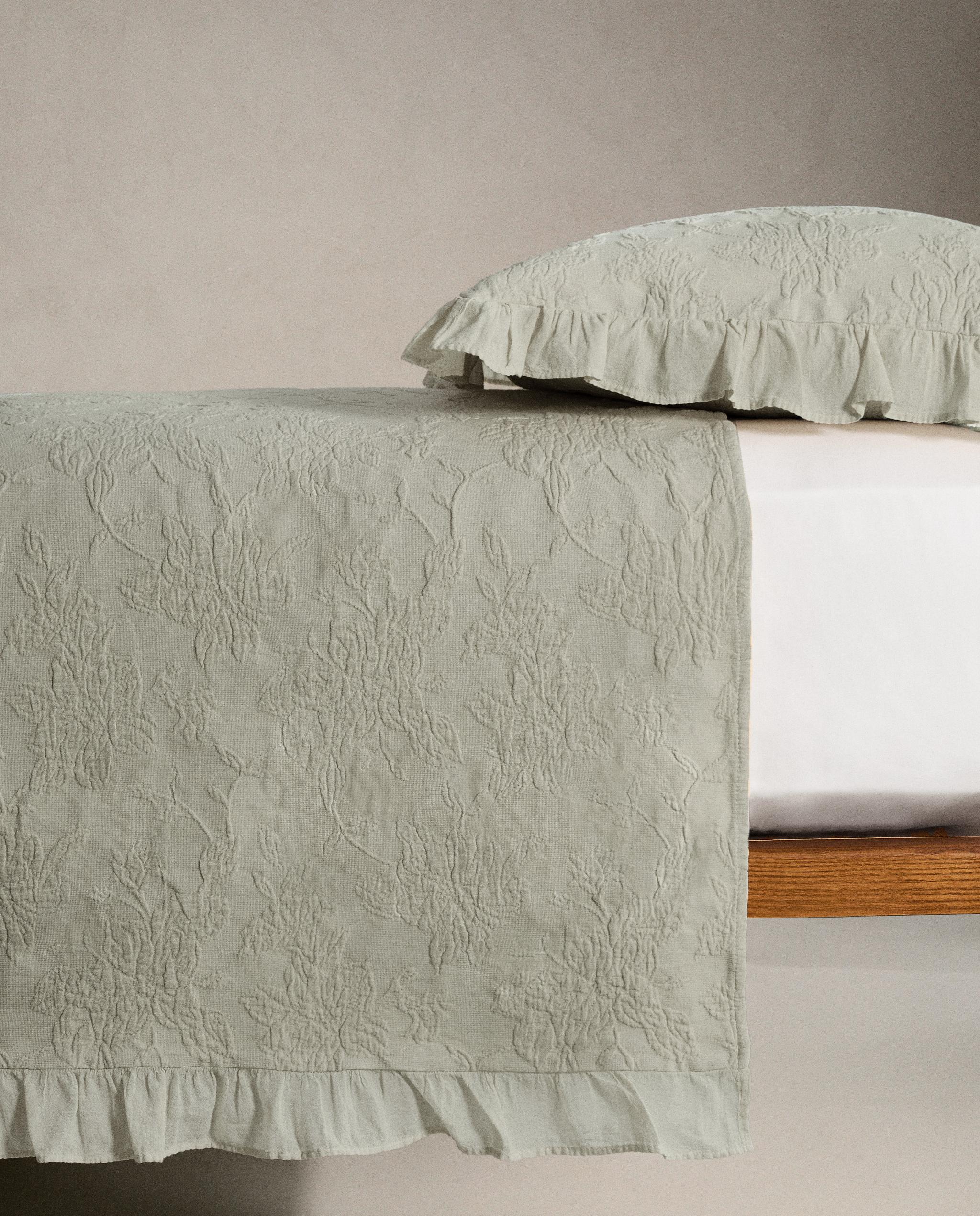 Zara  ジャカードのフリル付きベッドカバー ジャカードのフリル付きベッドカバー | Zara Home 日本/Japan
