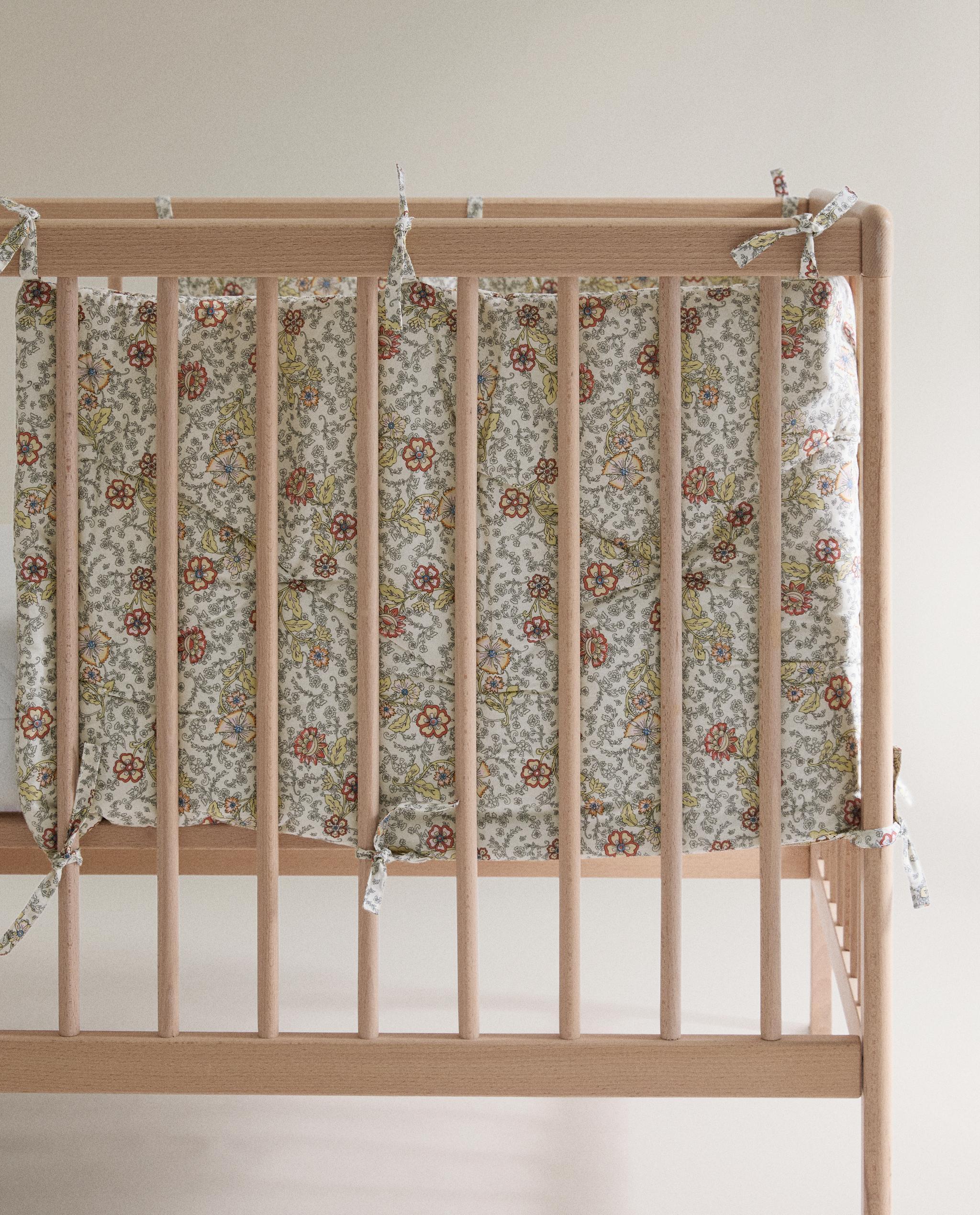 FLORAL BABY COT BUMPER COVER product thumbnail 4