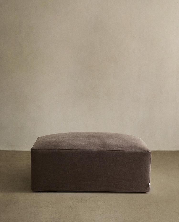 POUFFE WITH REMOVABLE WASHED LINEN COVER POUFFE WITH REMOVABLE WASHED LINEN COVER
