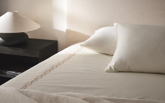 EMBROIDERED SATEEN DUVET COVER