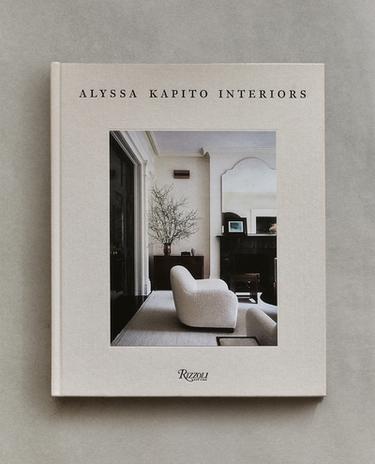 КНИГА «ALYSSA KAPITO INTERIORS» (АНГЛІЙСЬКА)