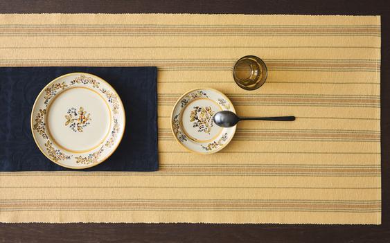 НАСТІЛЬНА ДОРІЖКА В СМУЖКУ