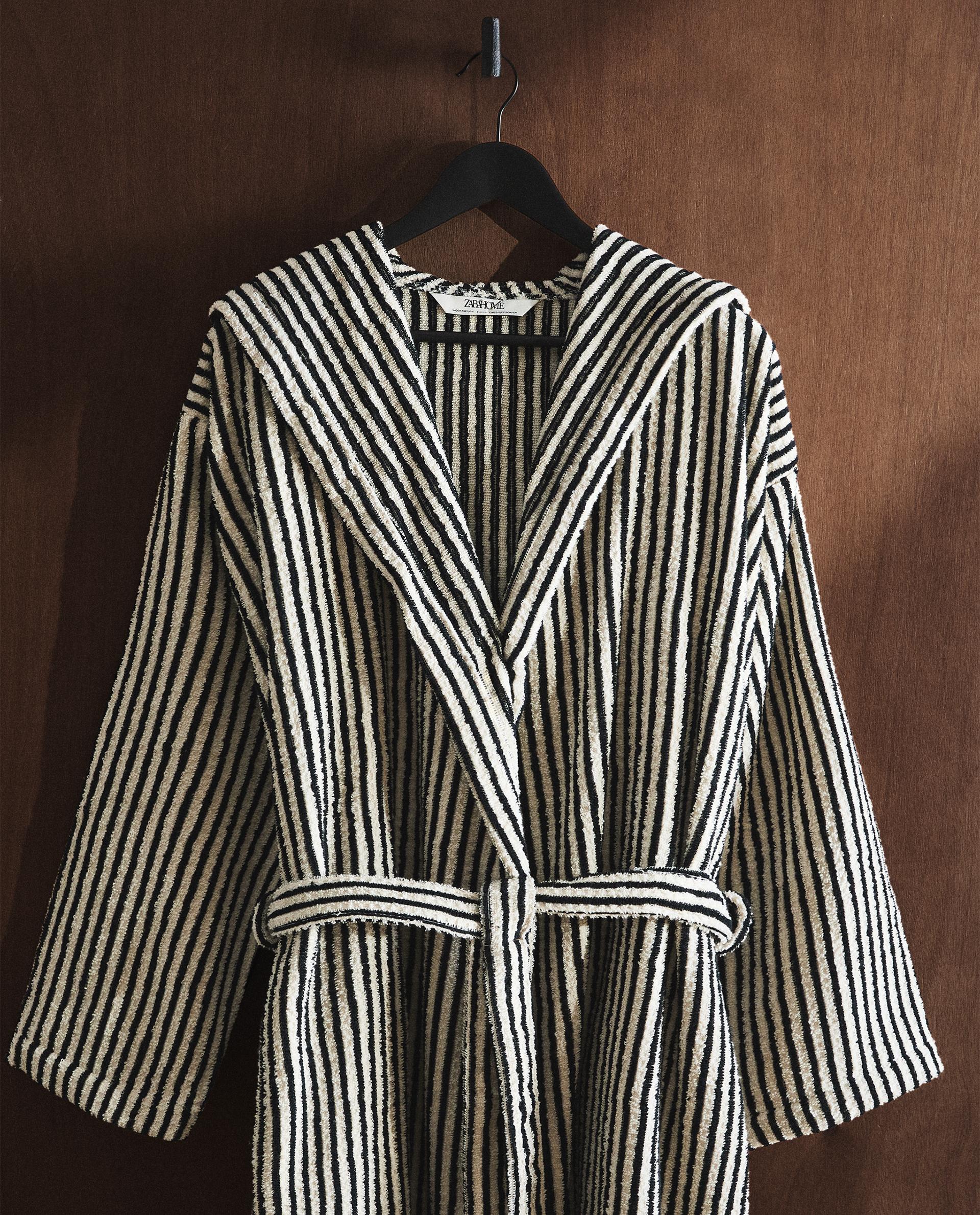 STRIPED HOODED BATHROBE - BESTSELLERS - BATHROOM | Zara Home United States of America | Zara Home United States of America