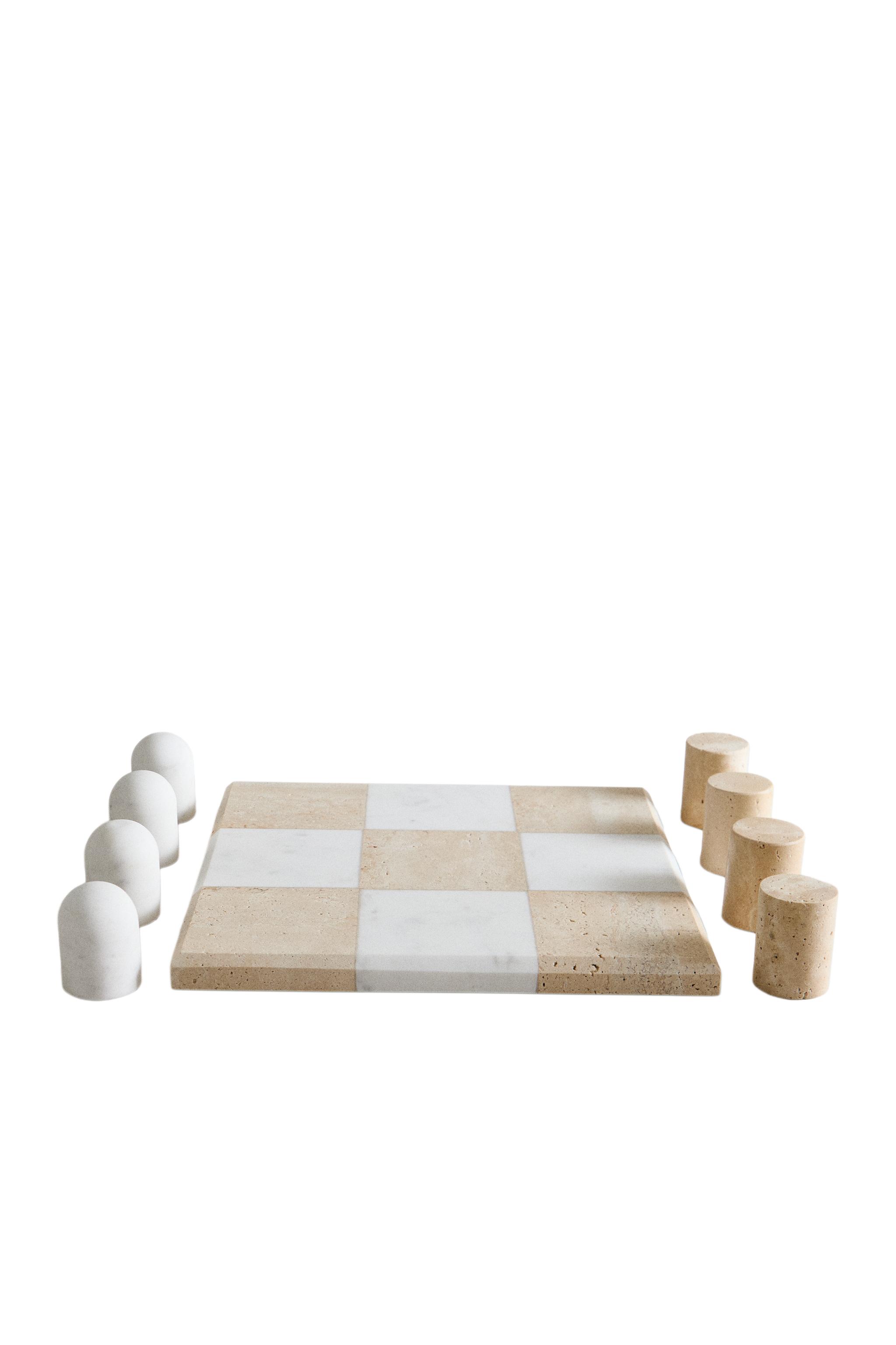 NOUGHTS AND CROSSES GAME product thumbnail 4