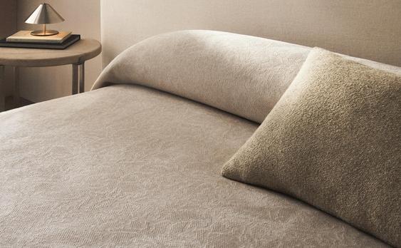 PENUTUP TEMPAT TIDUR CHENILLE