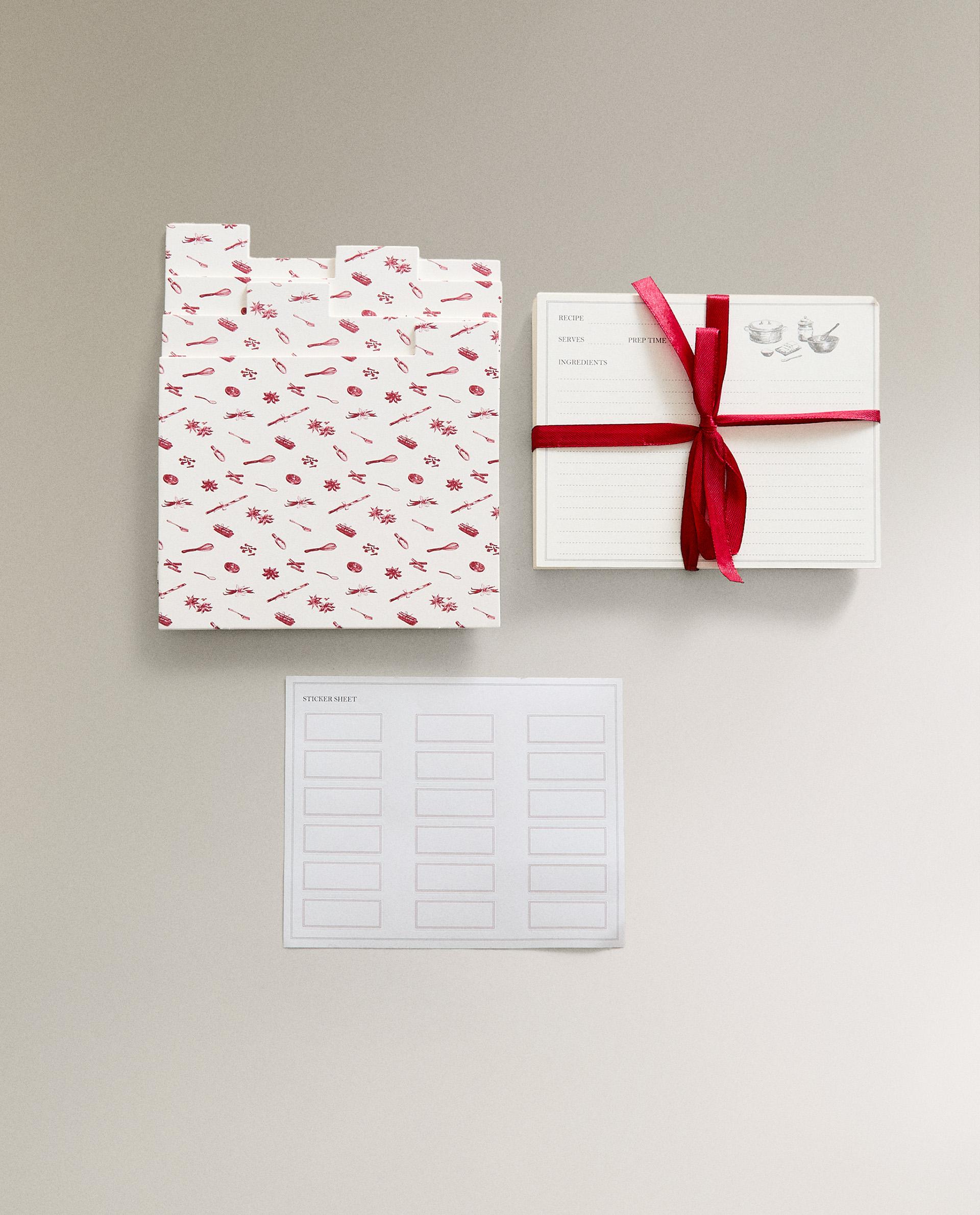 CHRISTMAS RECIPE BOX WITH CARDS